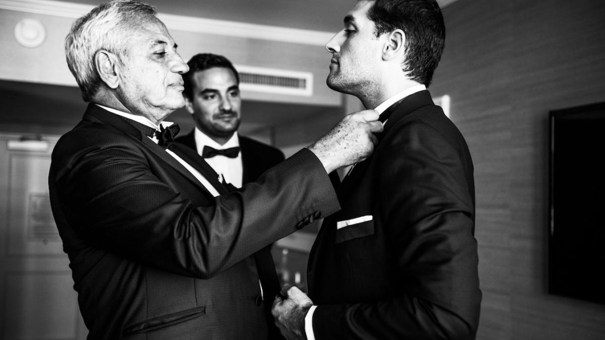 CWD/online/realweddings/dalit_jordan/009 Groom Getting Ready.jpg
