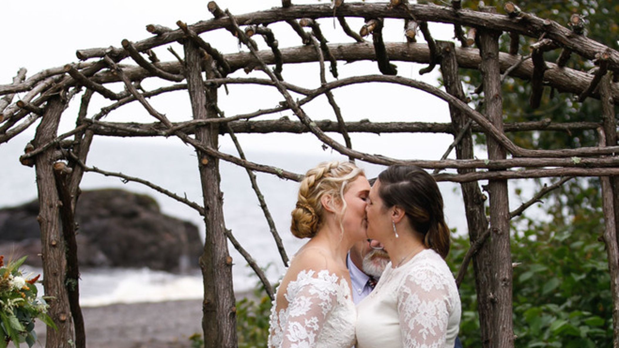 Minnesota_Bride/RW_Nina_Karen/Nina_and_Karen-55_659x.jpg