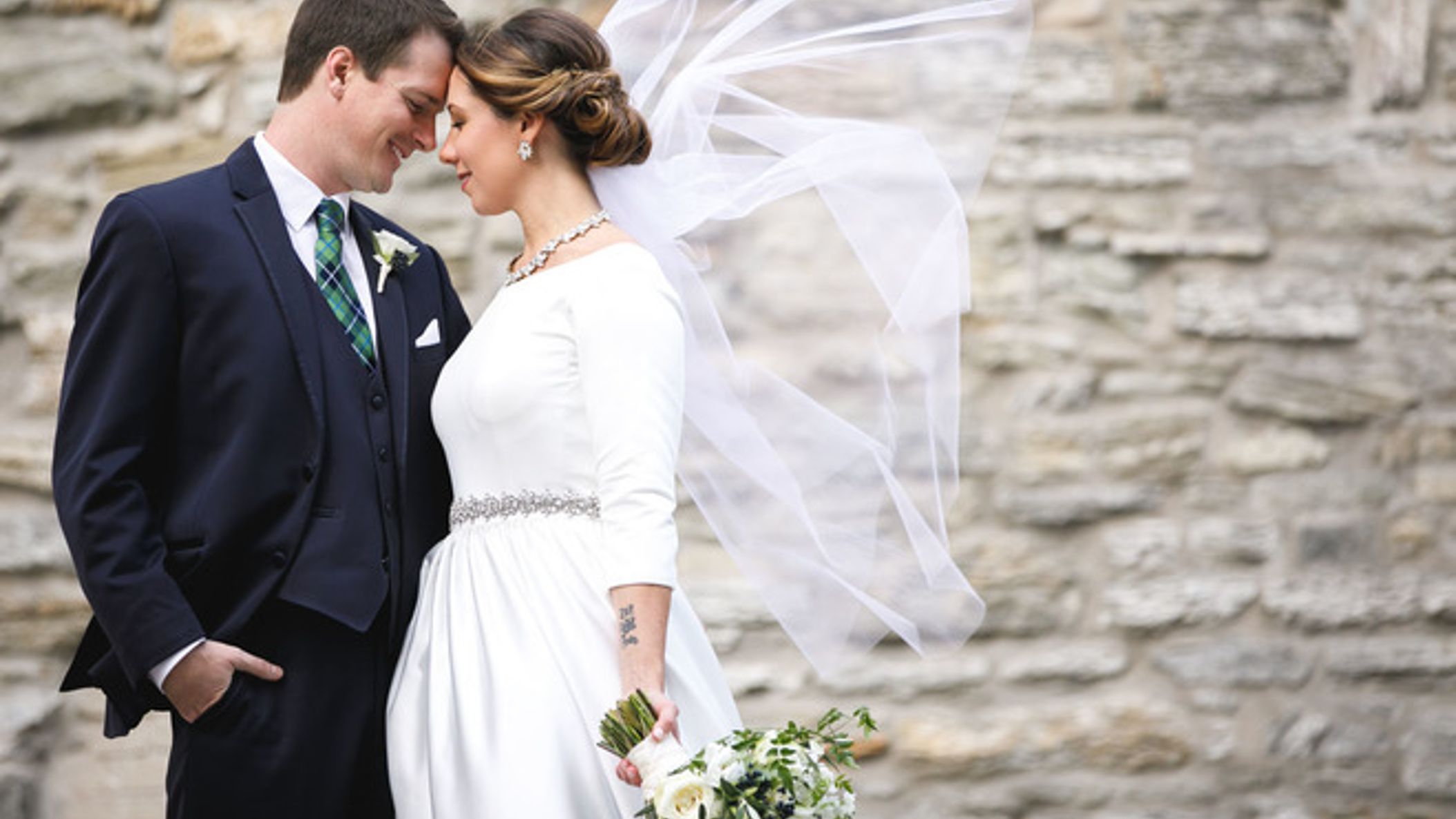 Minnesota_Bride/RW_Hannah_Jason/08_659x.jpg