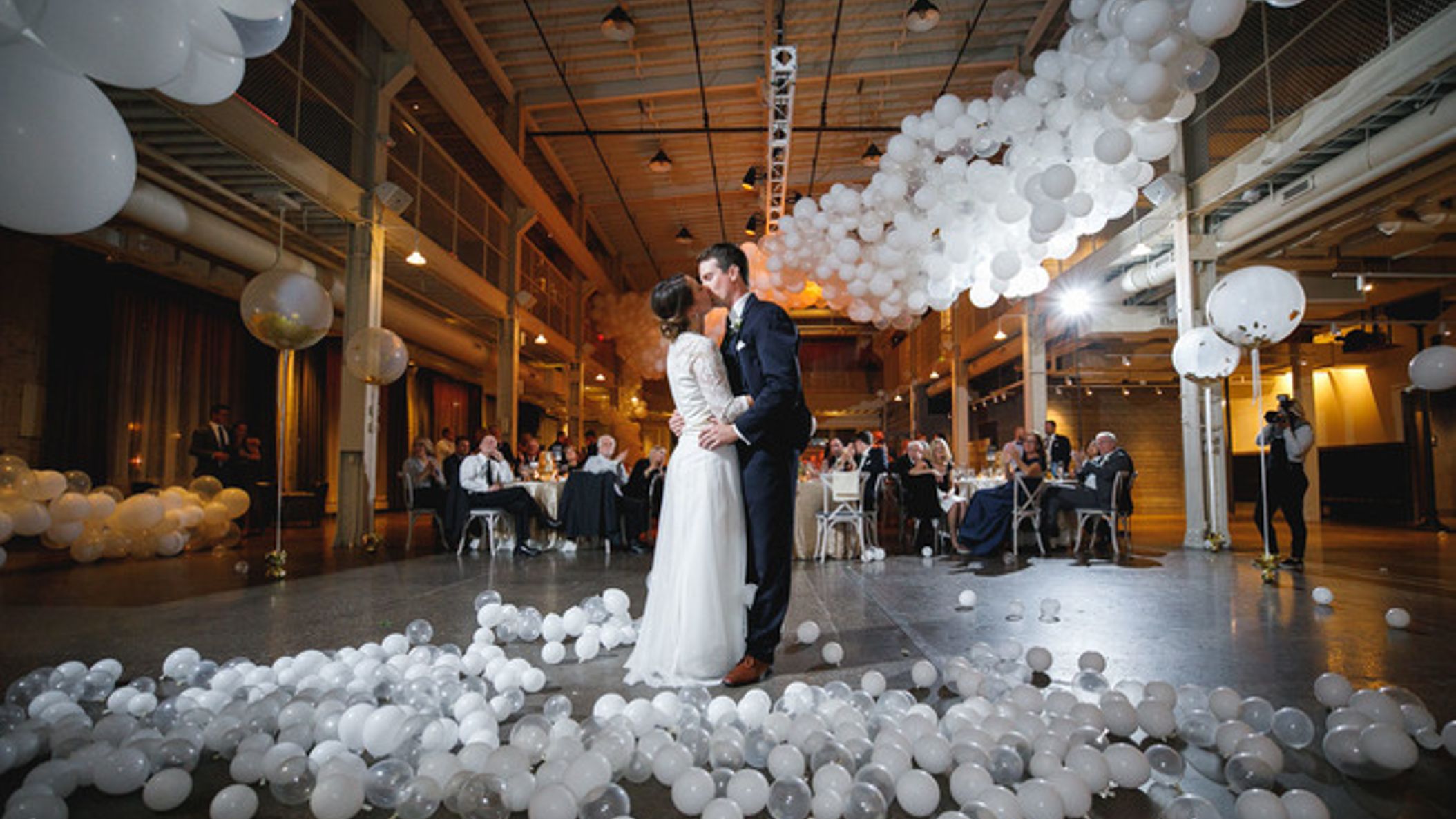 Minnesota_Bride/RW_Hannah_Jason/24_659x.jpg