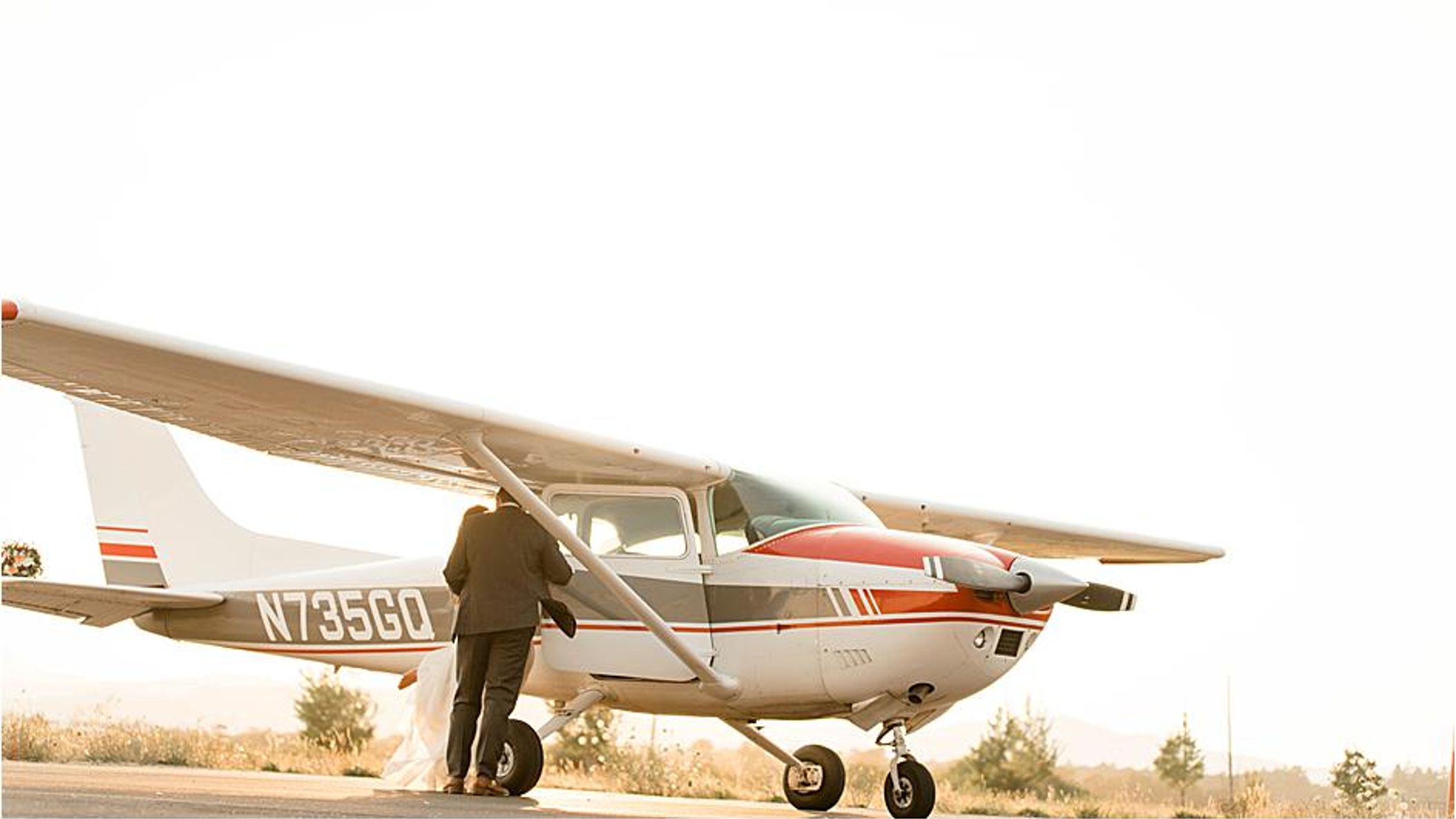 Oregon_Bride/RealWeddinga/airplane/2018-12-19_0006.jpg