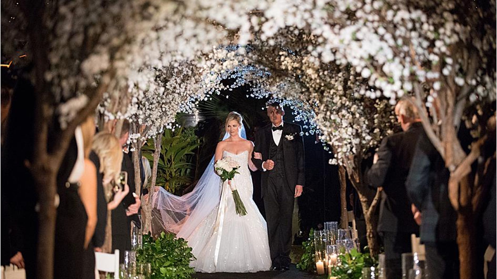 CWD/online/realweddings/brittany_adam/2018-12-26_0023.jpg