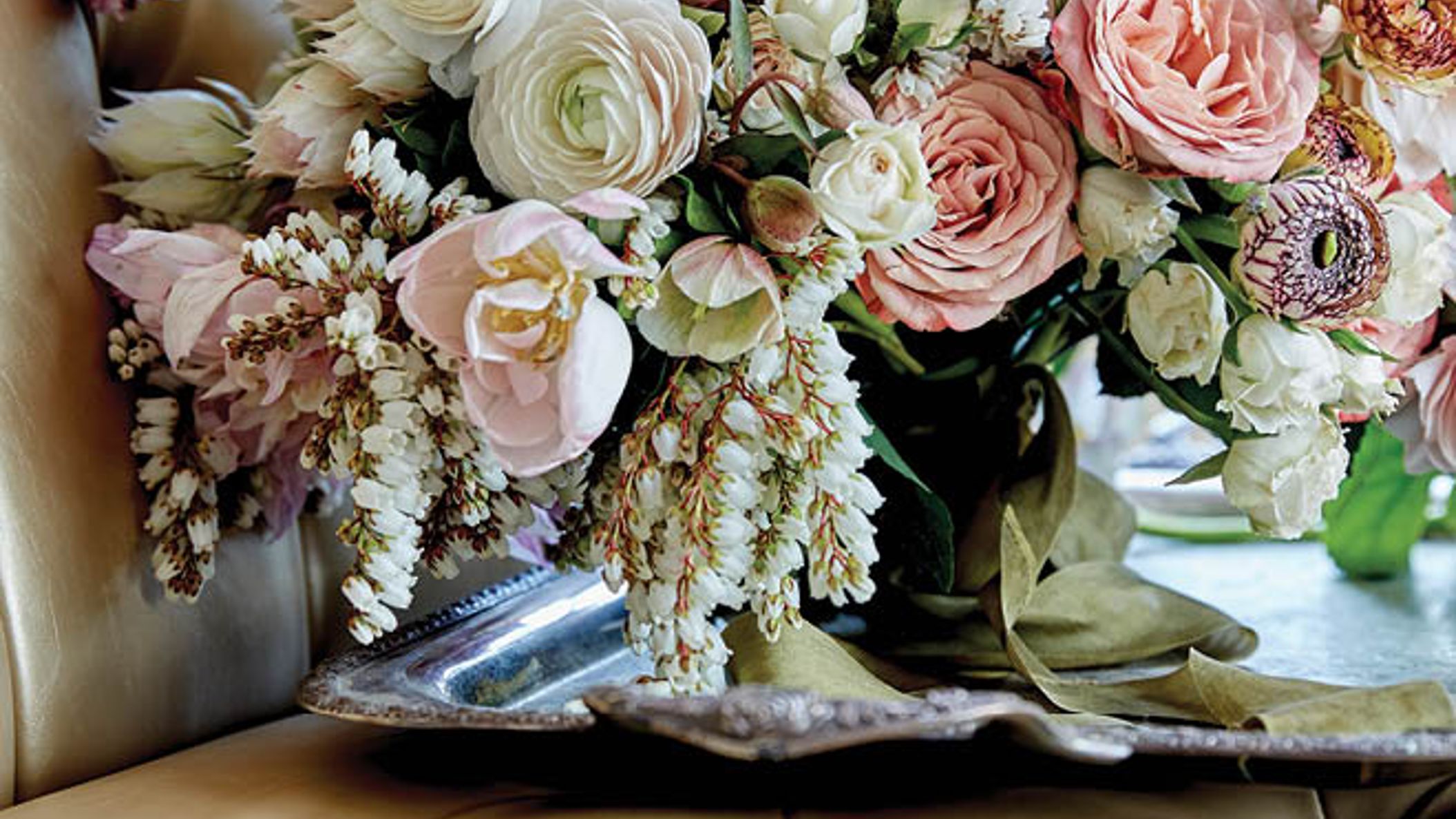 Minnesota_Bride/SS_19_Uploading/MNBR9397_2019_SpringSummerFlowers_TC_06408.jpg