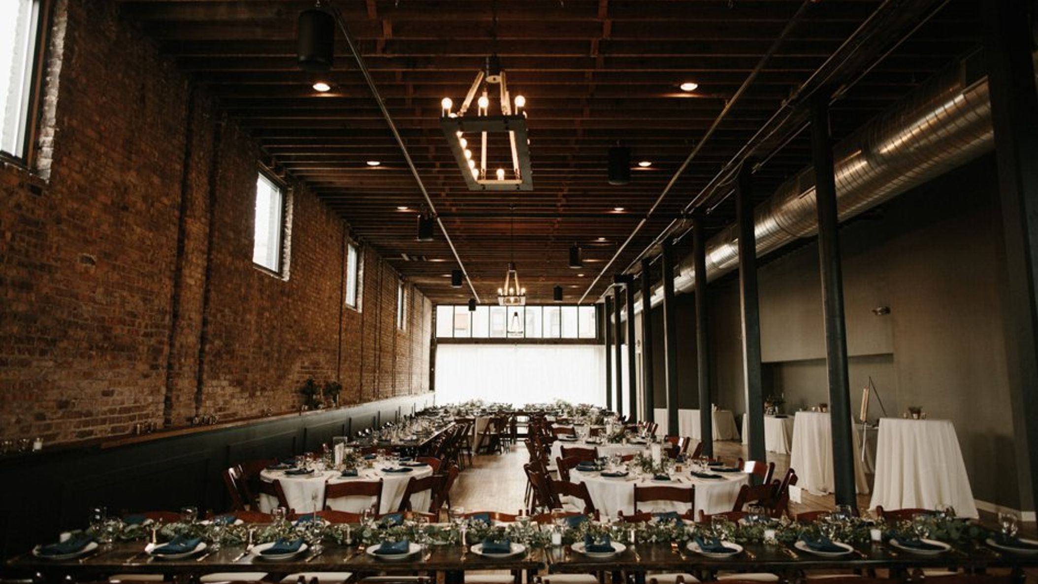 Wisconsin_Bride/LydiaBrandonRW/FLORAPINEPHOTOGRAPHY_BRANDONLYDIA_WISCONSINBRIDESUBMISSION_-11_WEB.jpg
