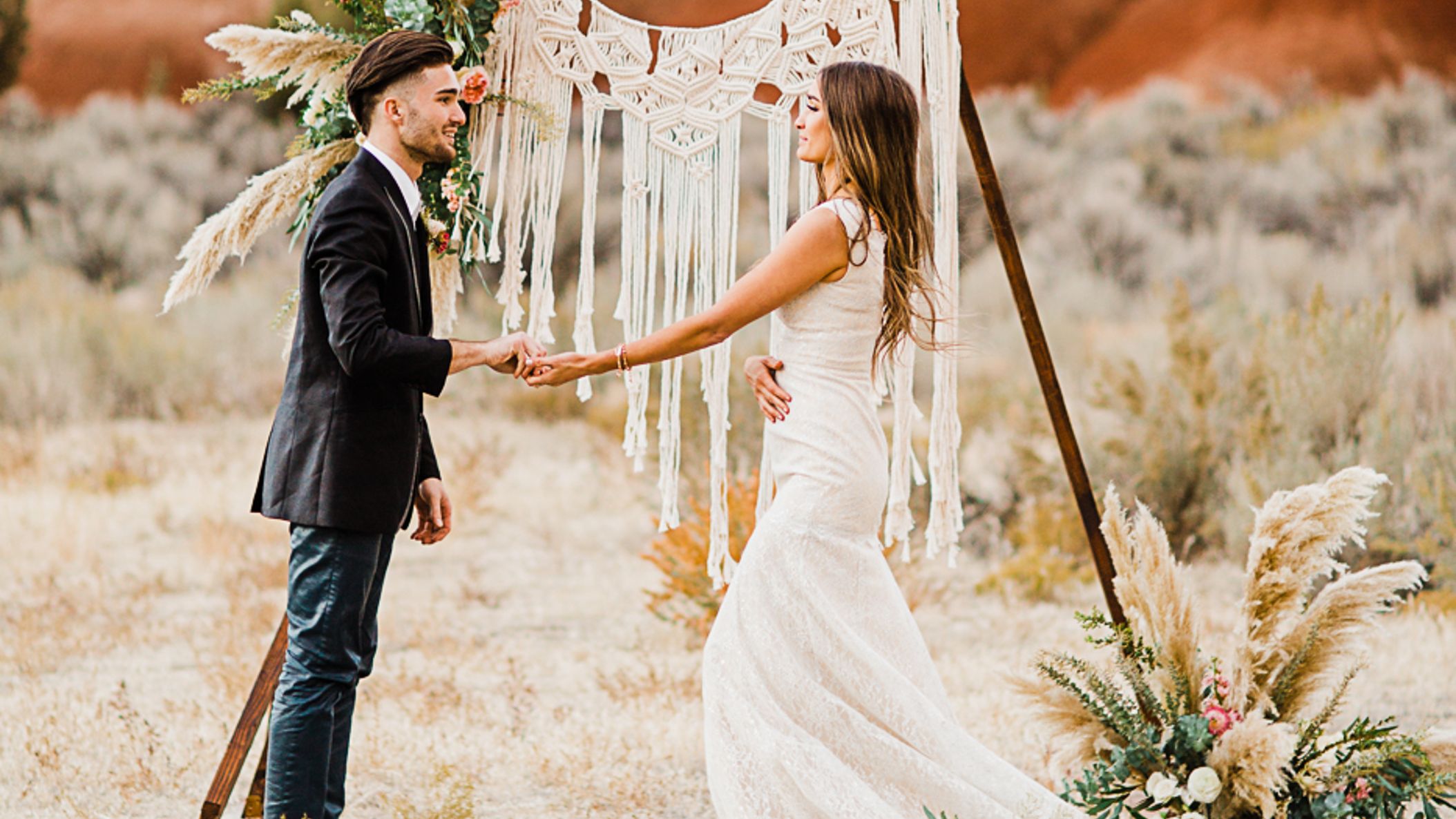 Oregon_Bride/StyledShoots/paintedhills/G45A4527.jpg