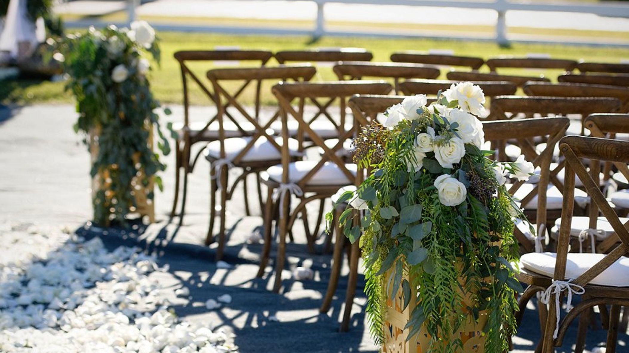 CWD/2019/Alex-and-john-The-Lighter-Side-Kristeen-La-Brot-Events-Next-Exit-Photography-Merv-Griffin-Ranch55_Jennyquicksallphotography_flowerfeature.jpg
