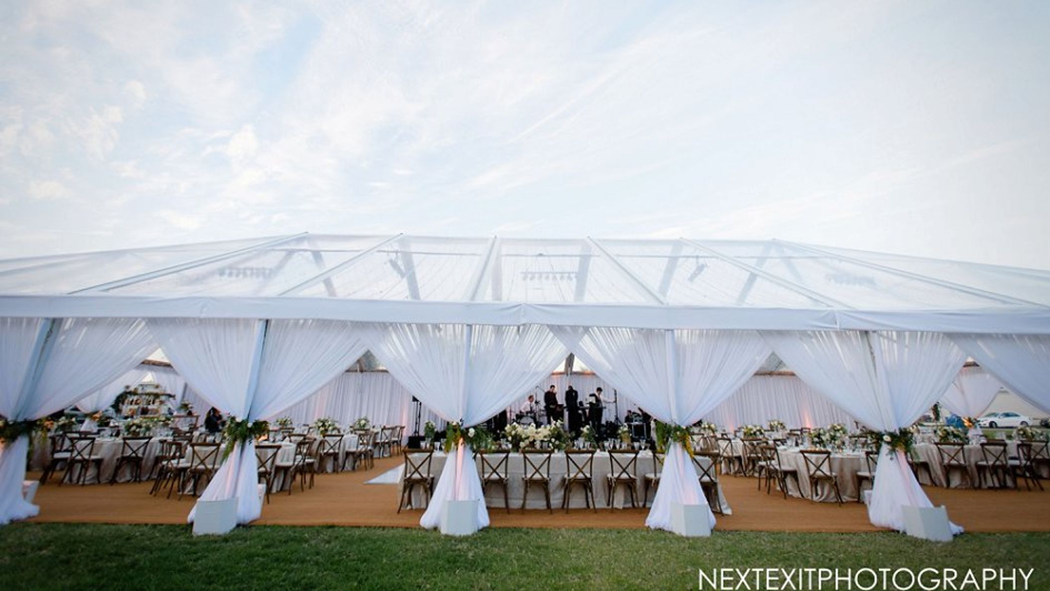 CWD/2019/Alex-and-john-The-Lighter-Side-Kristeen-La-Brot-Events-Next-Exit-Photography-Merv-Griffin-Ranch83_Jennyquicksallphotography_flowerfeature.jpg