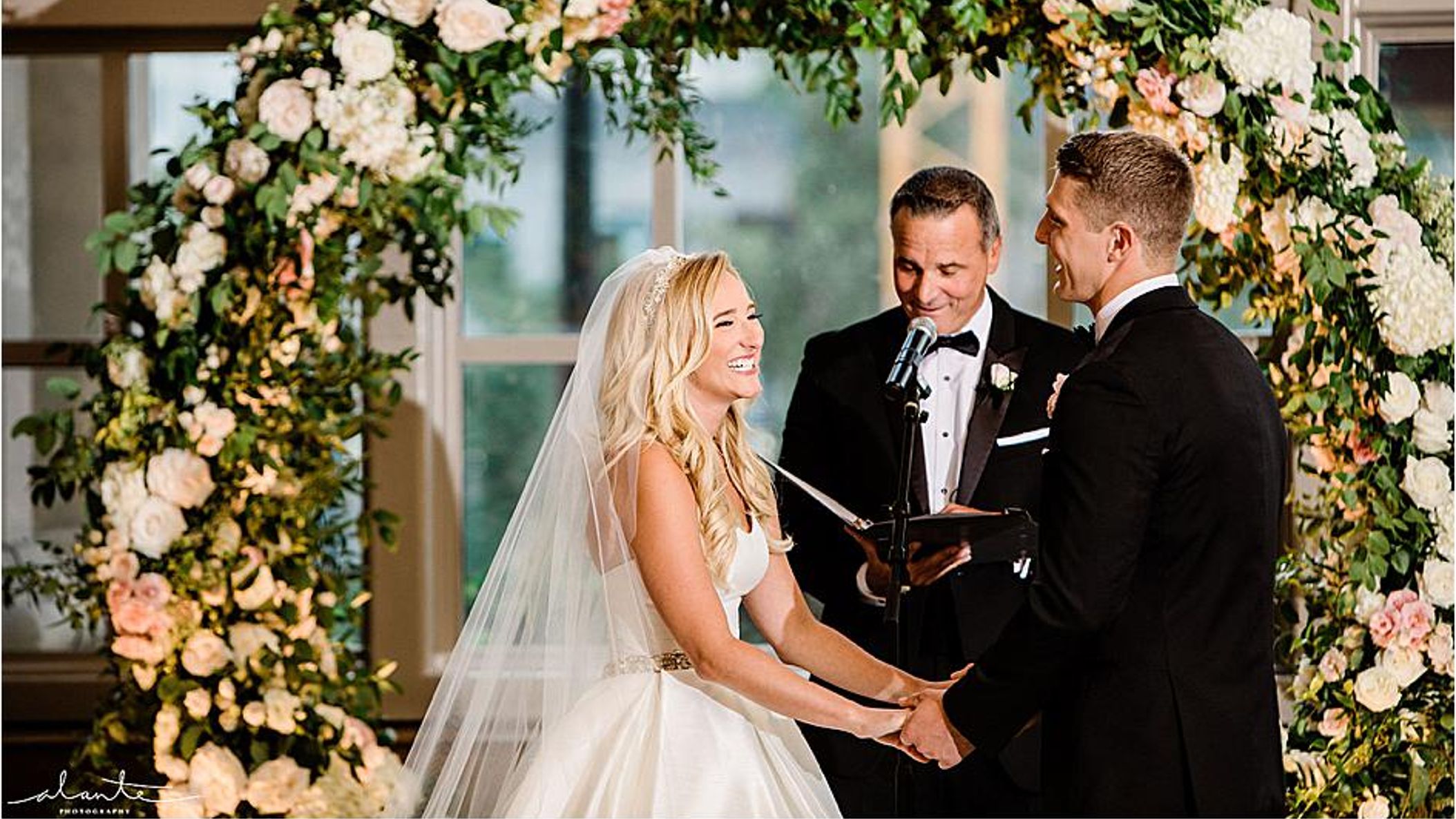Seattle_Bride/online/realweddings/kelly_connor/2019-02-27_0127.jpg