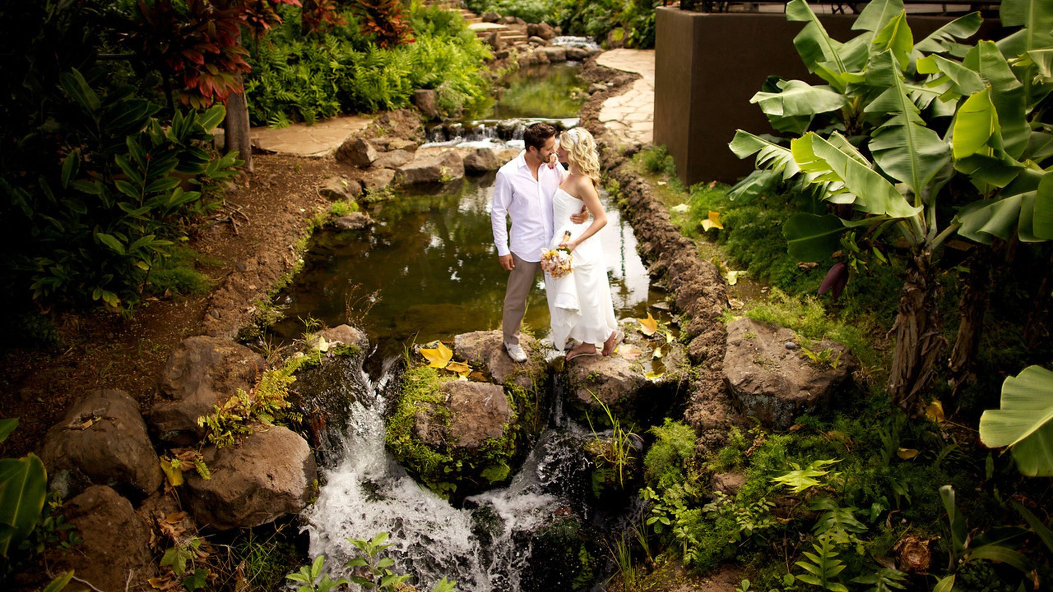 CWD/online/other/hotelwailea/AnnaKim-Streamside2.jpg