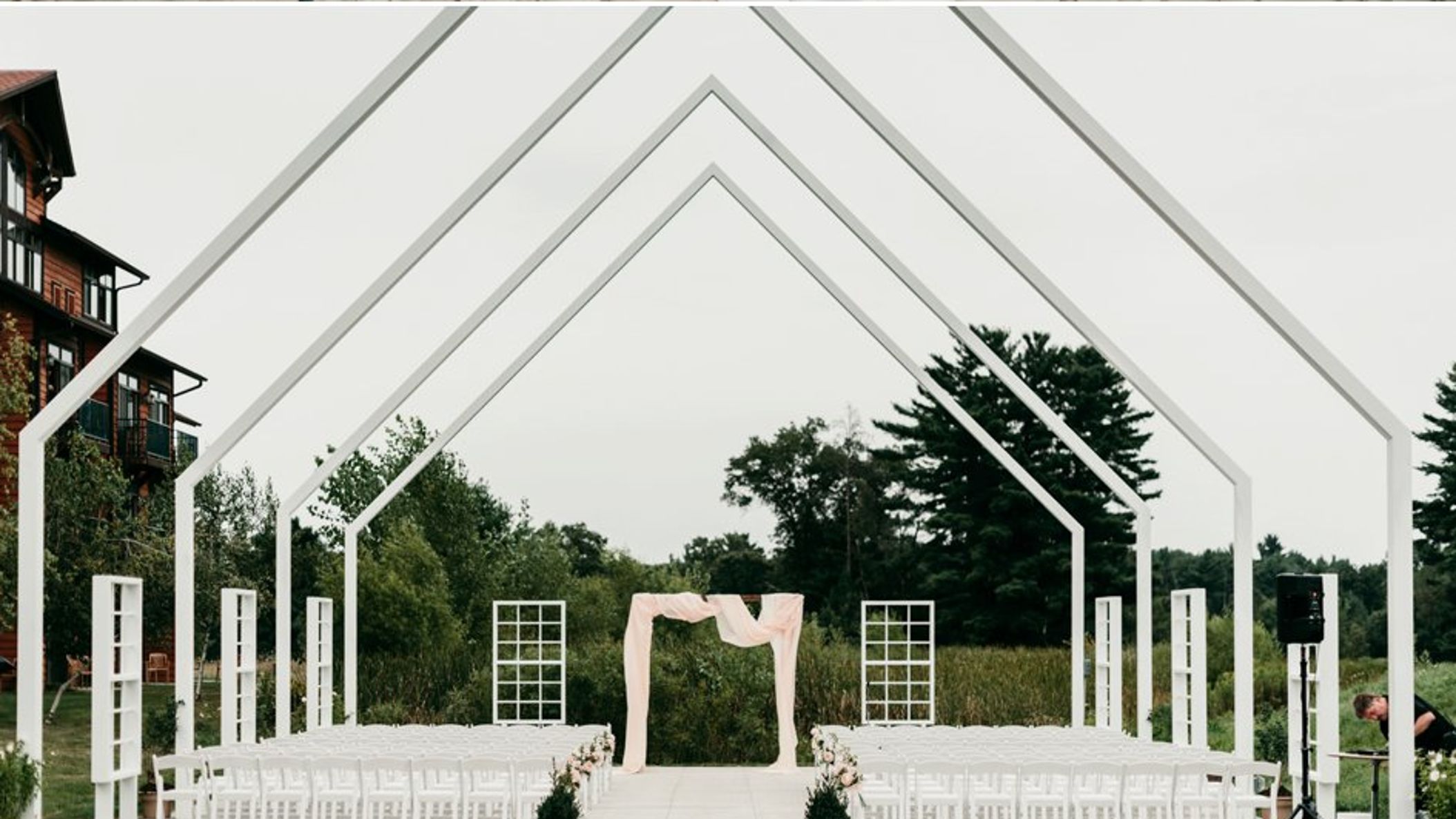 Wisconsin_Bride/REAL_WEDDINGS/Stacey_Bob_RW/chula-chapel-15_WEB.jpg