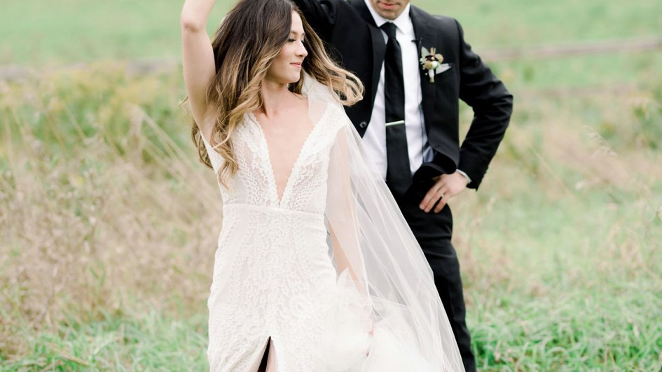 Wisconsin_Bride/REAL_WEDDINGS/ChelsieTomRW/FirstLook-22_WEB.jpg