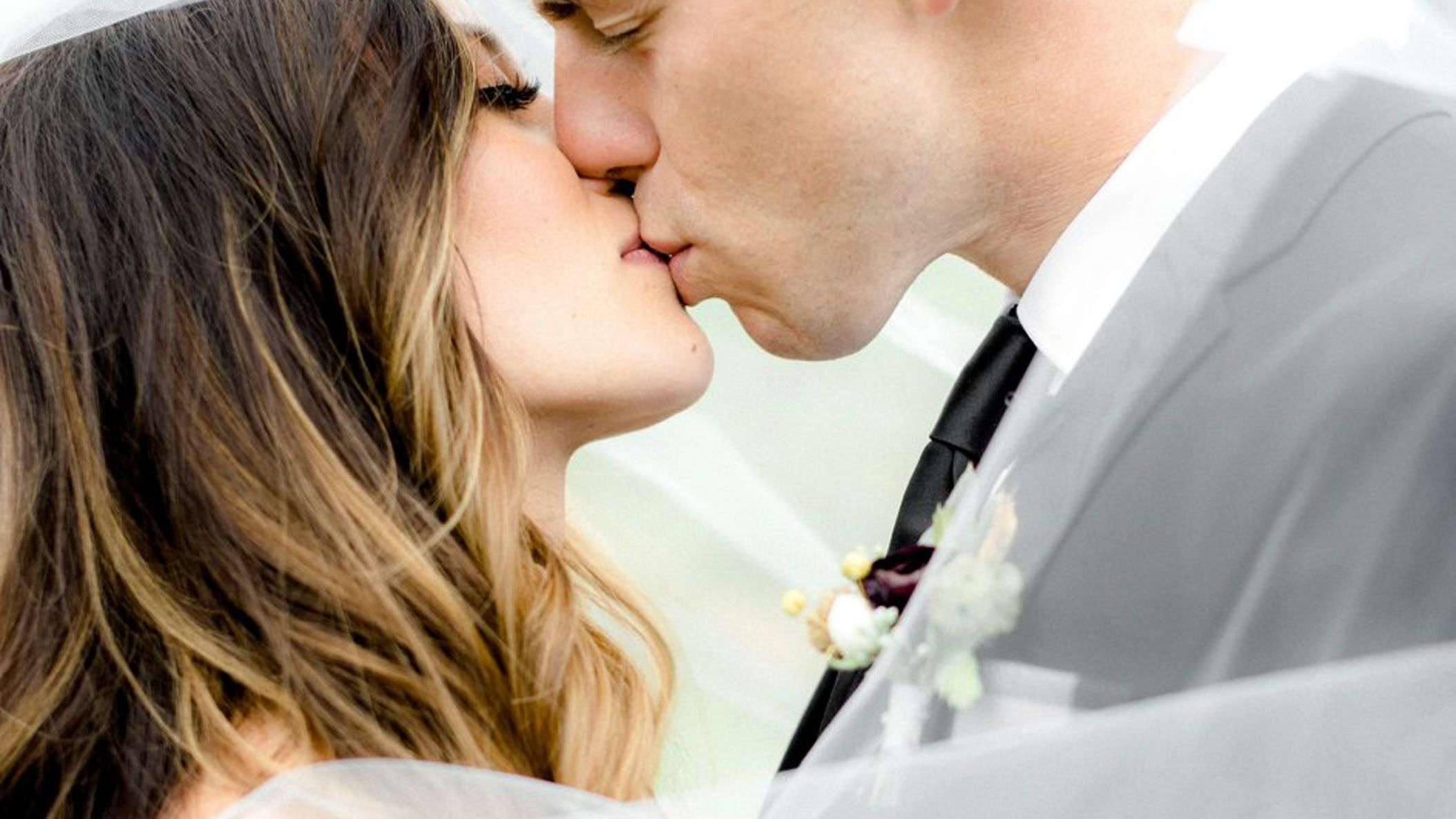 Wisconsin_Bride/REAL_WEDDINGS/ChelsieTomRW/FirstLook-122_WEB.jpg