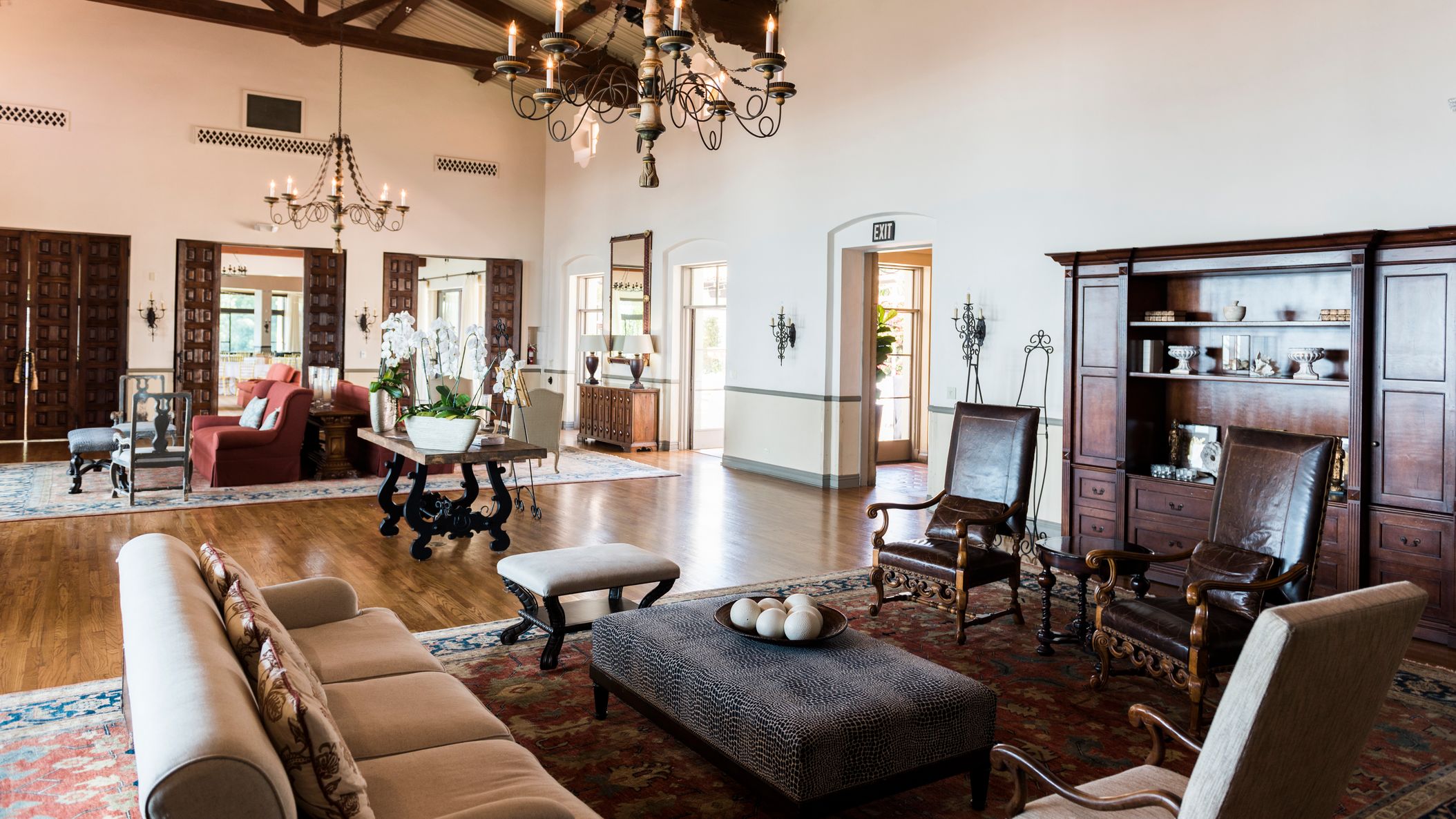 CWD/online/venues/belairbayclub/01.JPG