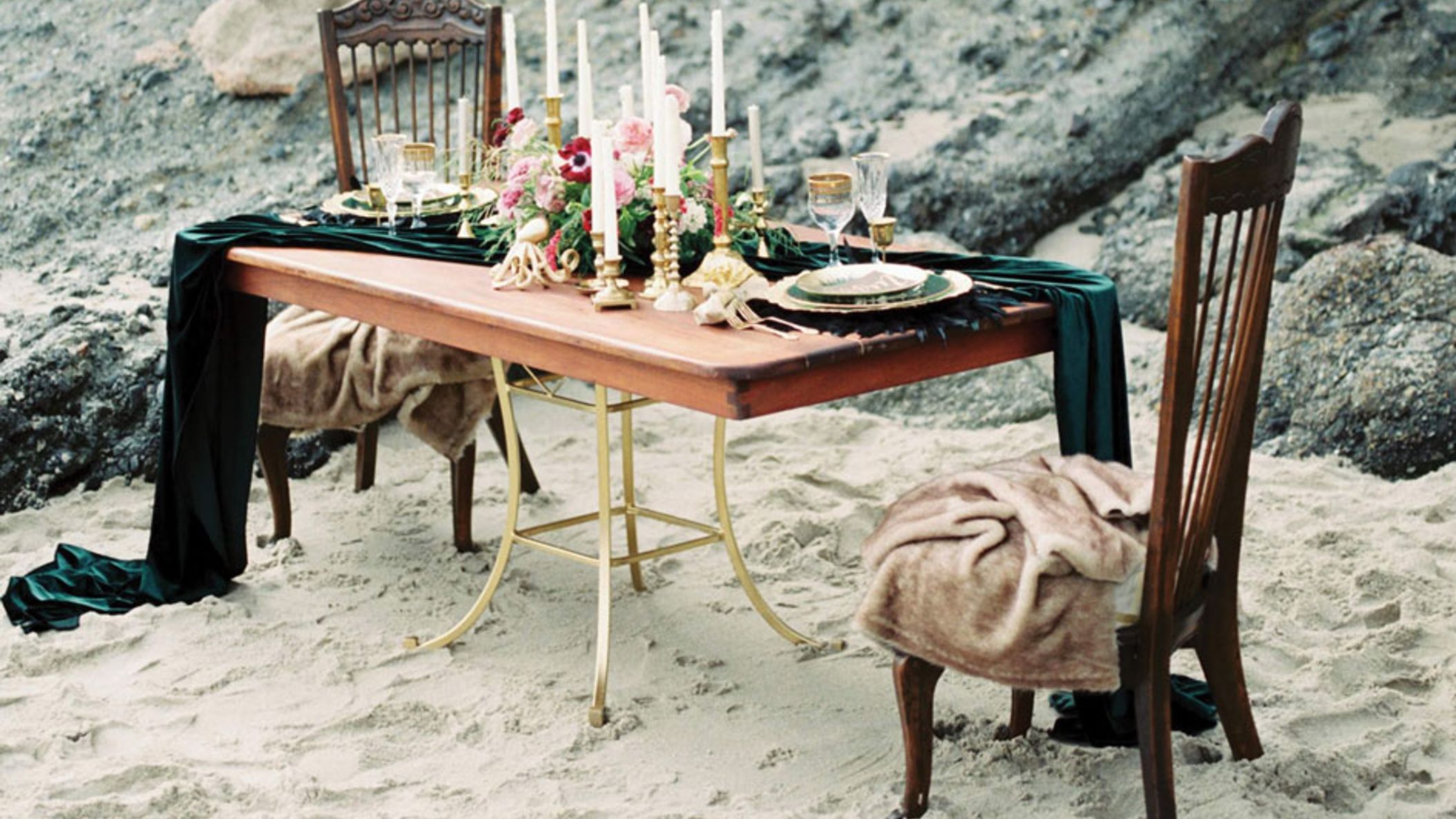 11-Styled-Shoot_Victoria-Beach-39.jpg