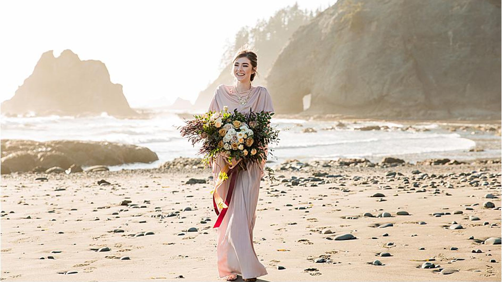 Seattle_Bride/online/styledshoots/rialtobeach/2019-05-24_0047.jpg