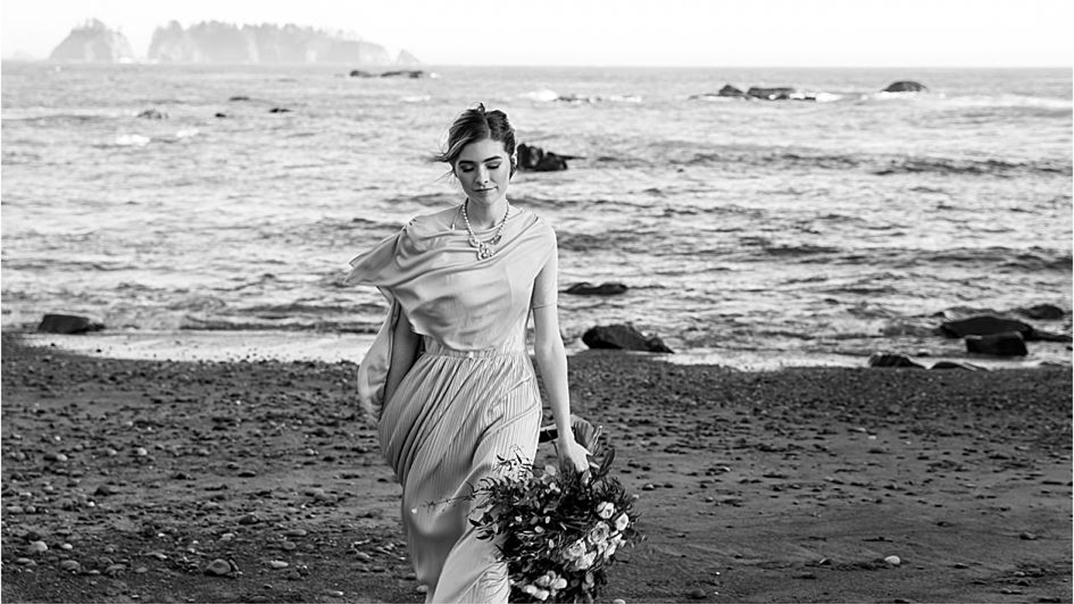 Seattle_Bride/online/styledshoots/rialtobeach/2019-05-24_0051.jpg