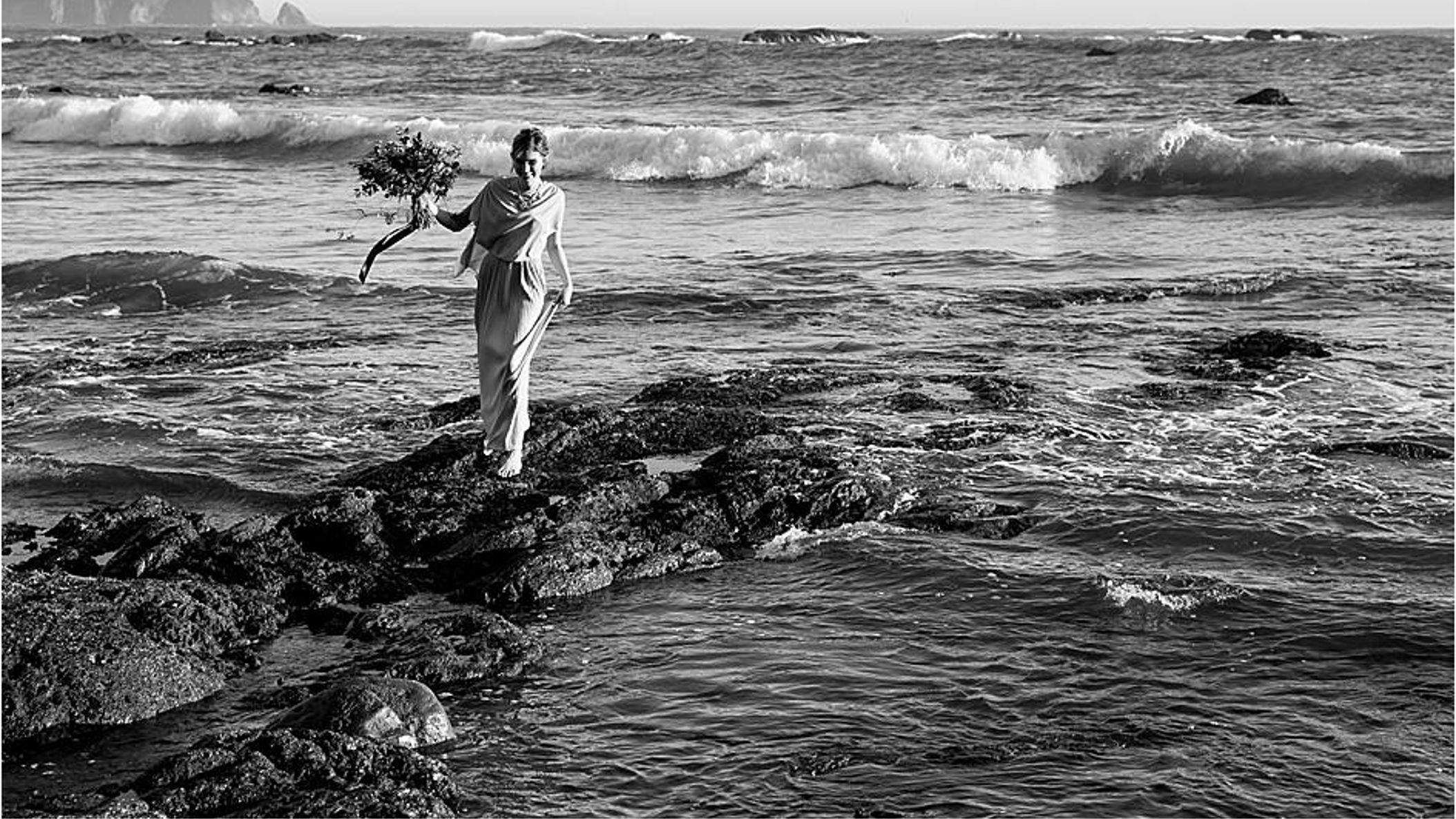 Seattle_Bride/online/styledshoots/rialtobeach/2019-05-24_0053.jpg