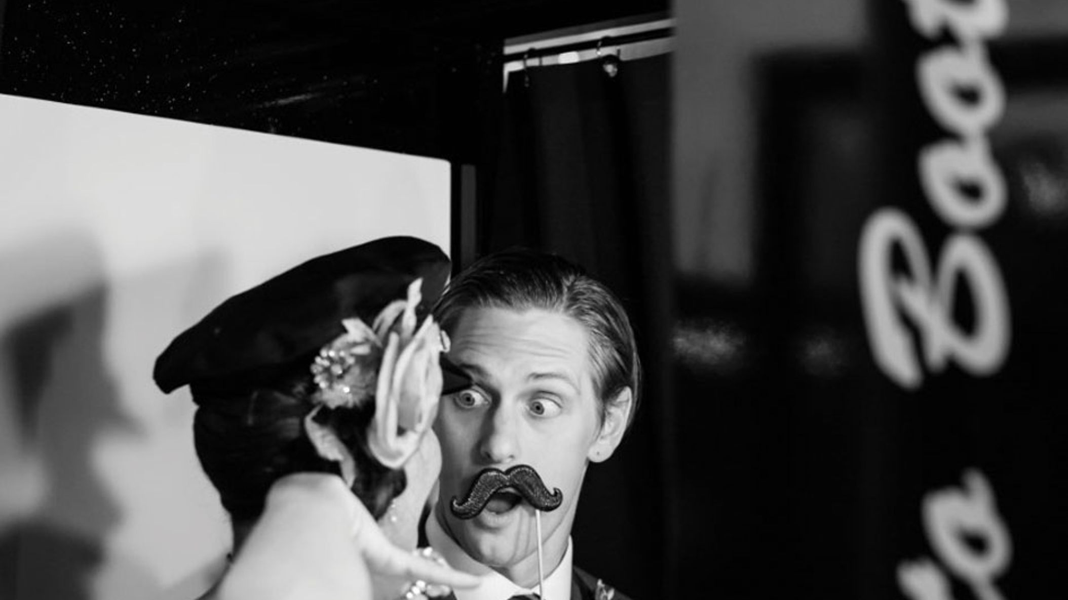 5-PROP-IT-UP-Emerald-City-Photo-Booth-credit-Erin-Perkins-Photography.jpg