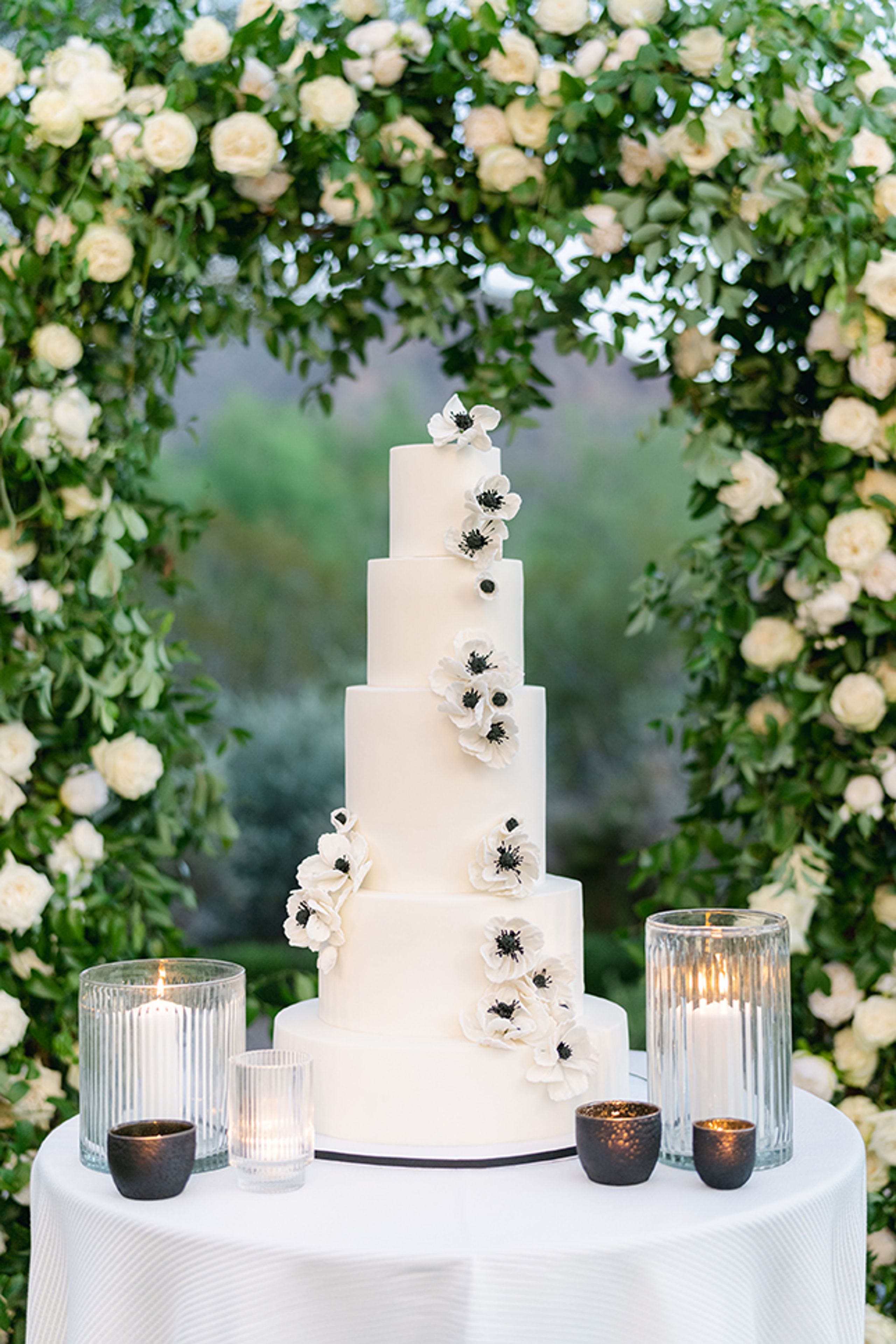 inline-images/EditChoice-BestCake-O’Malley Photographers.jpg