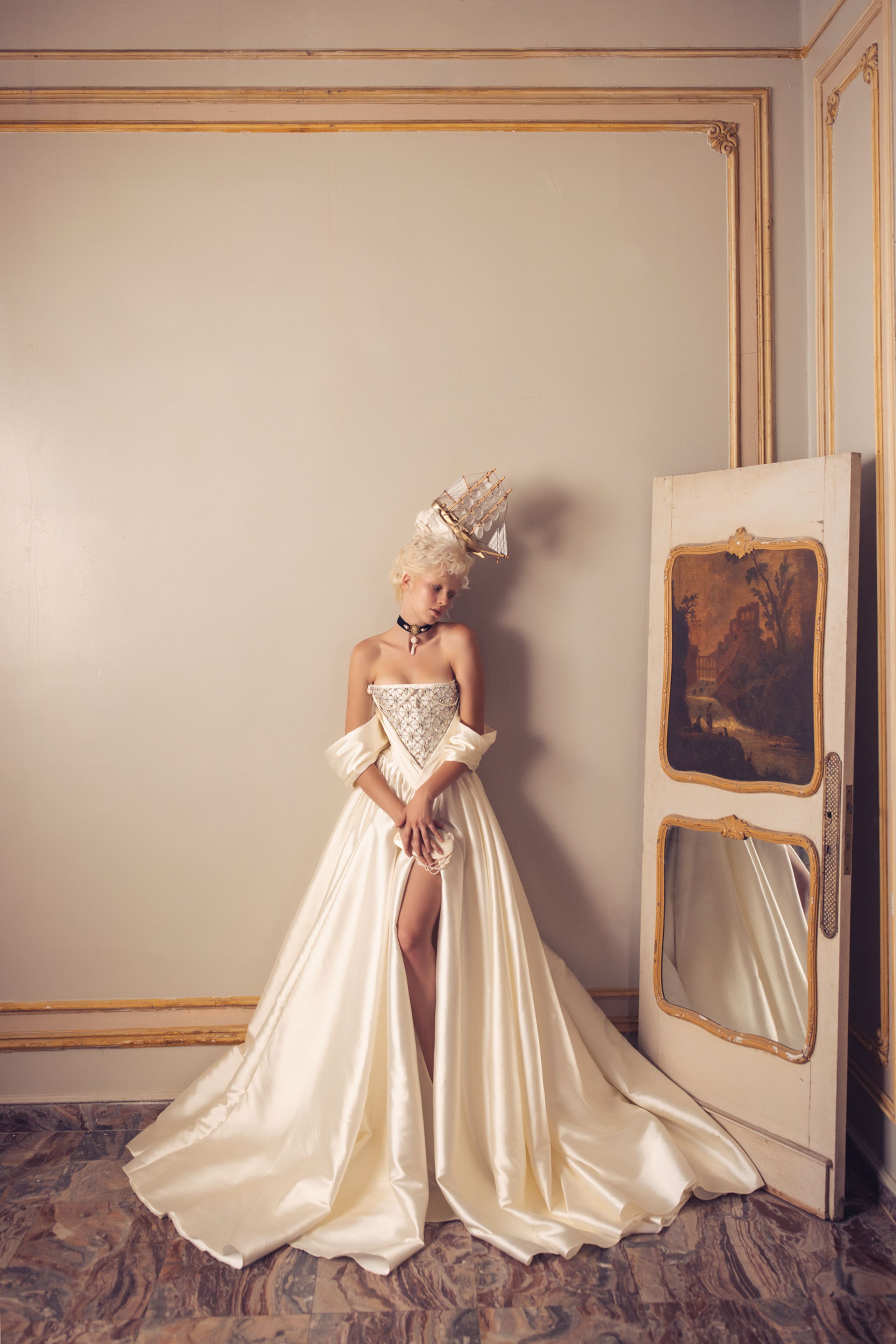 2023-10/Kim Kassas Couture_Your Majesty_Josephine 1.jpg