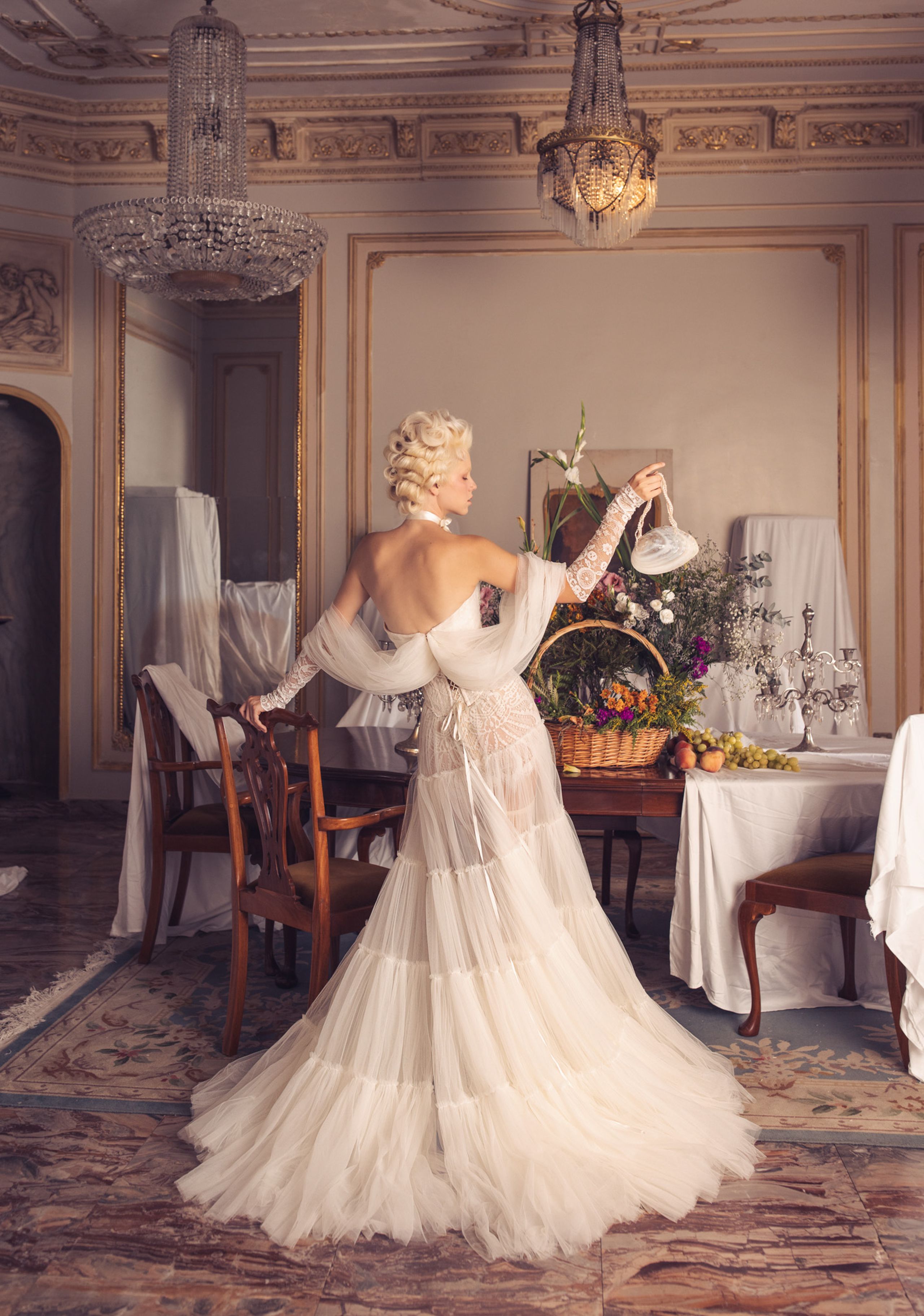 2023-10/Kim Kassas Couture_Your Majesty_Loretta 3 (1).jpg