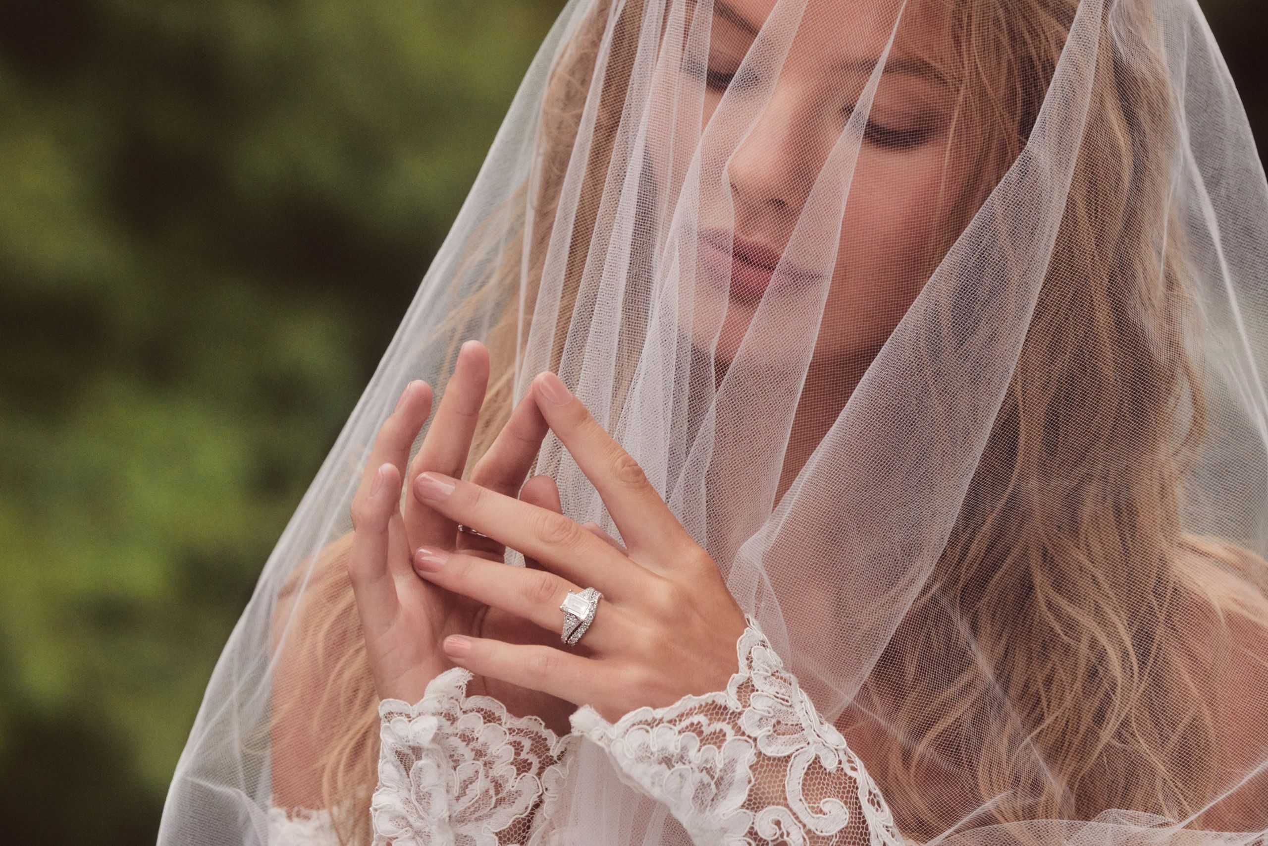 2023-10/SIG_K_FY24_Q4_OF_MLB_LCD_BRIDAL_L2_RG_834871903_522263108-3.jpg