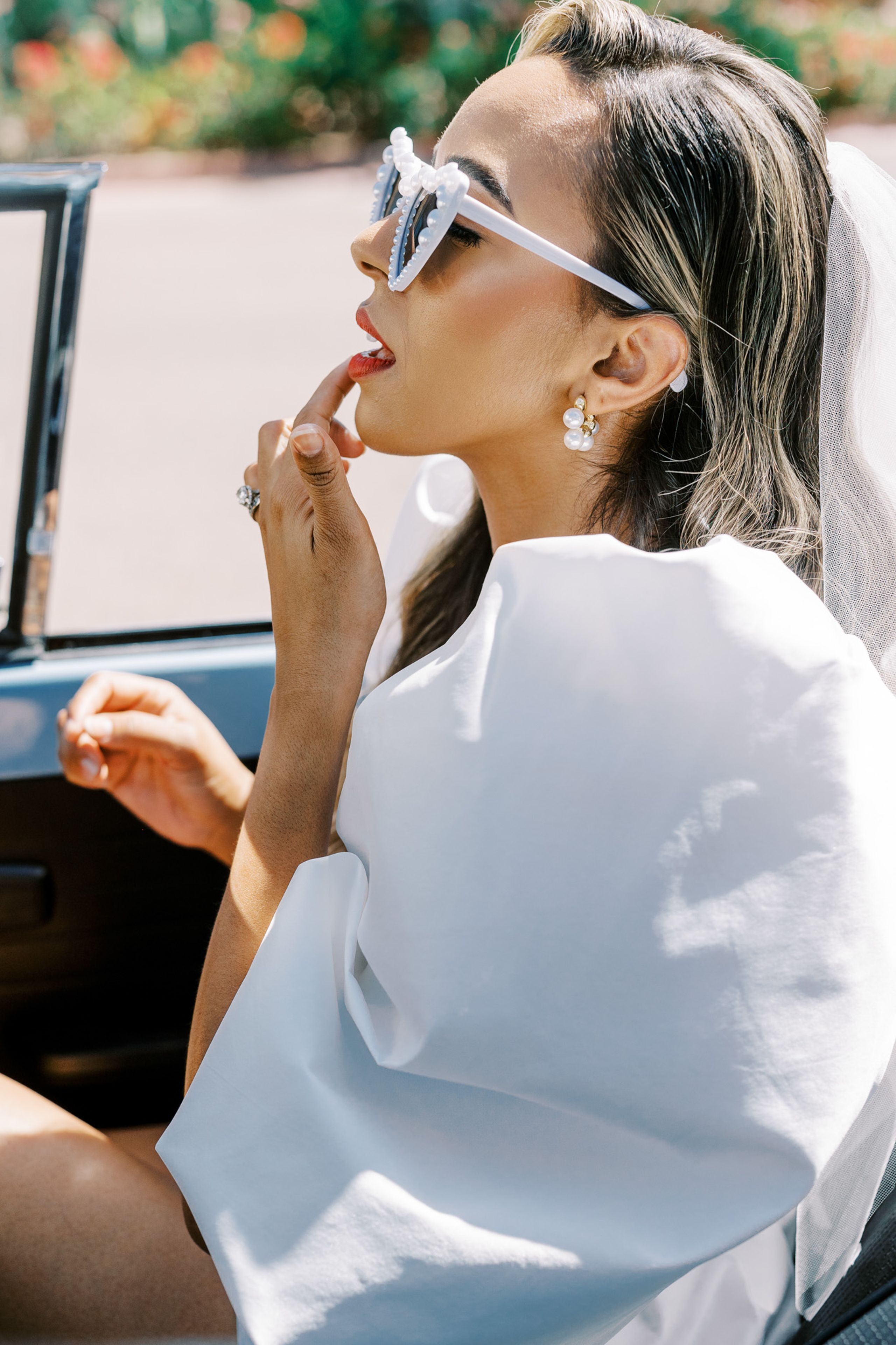 2024-01/Emily In Paris Sneak Peek-100.jpg