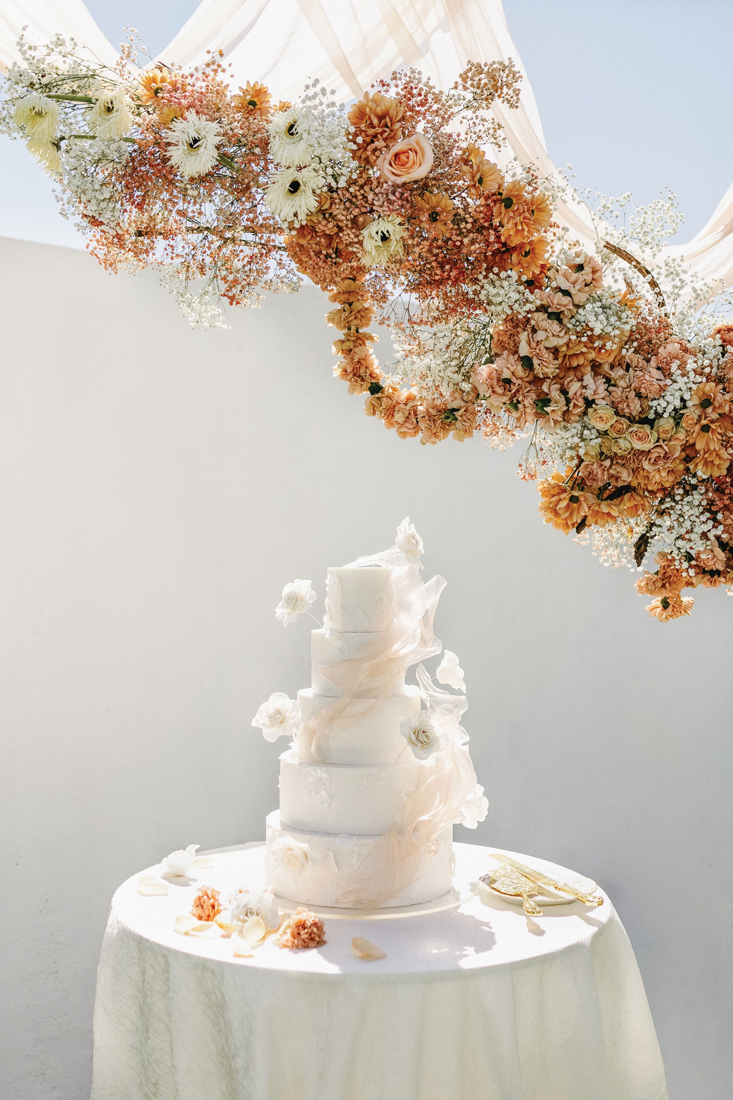 2024-01/Arizona Bride - Cake Editorial-8168-3.jpg