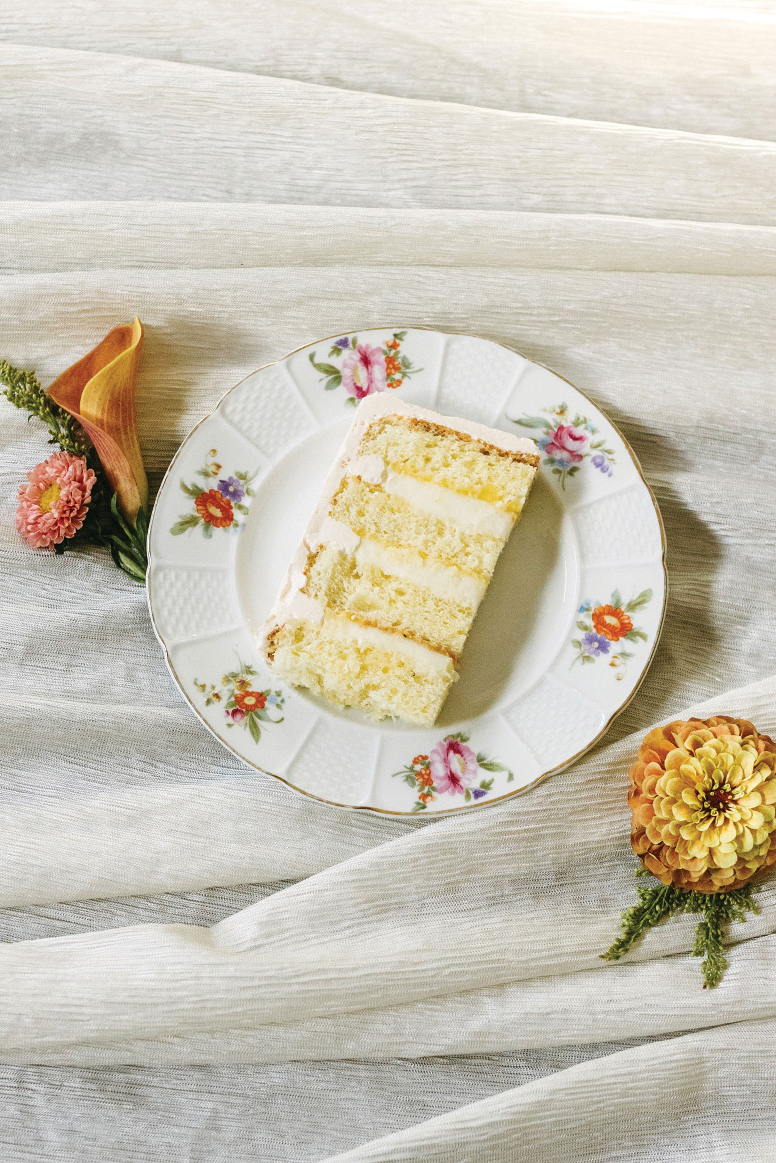 2024-01/Arizona Bride - Cake Editorial-2-24-3.jpg