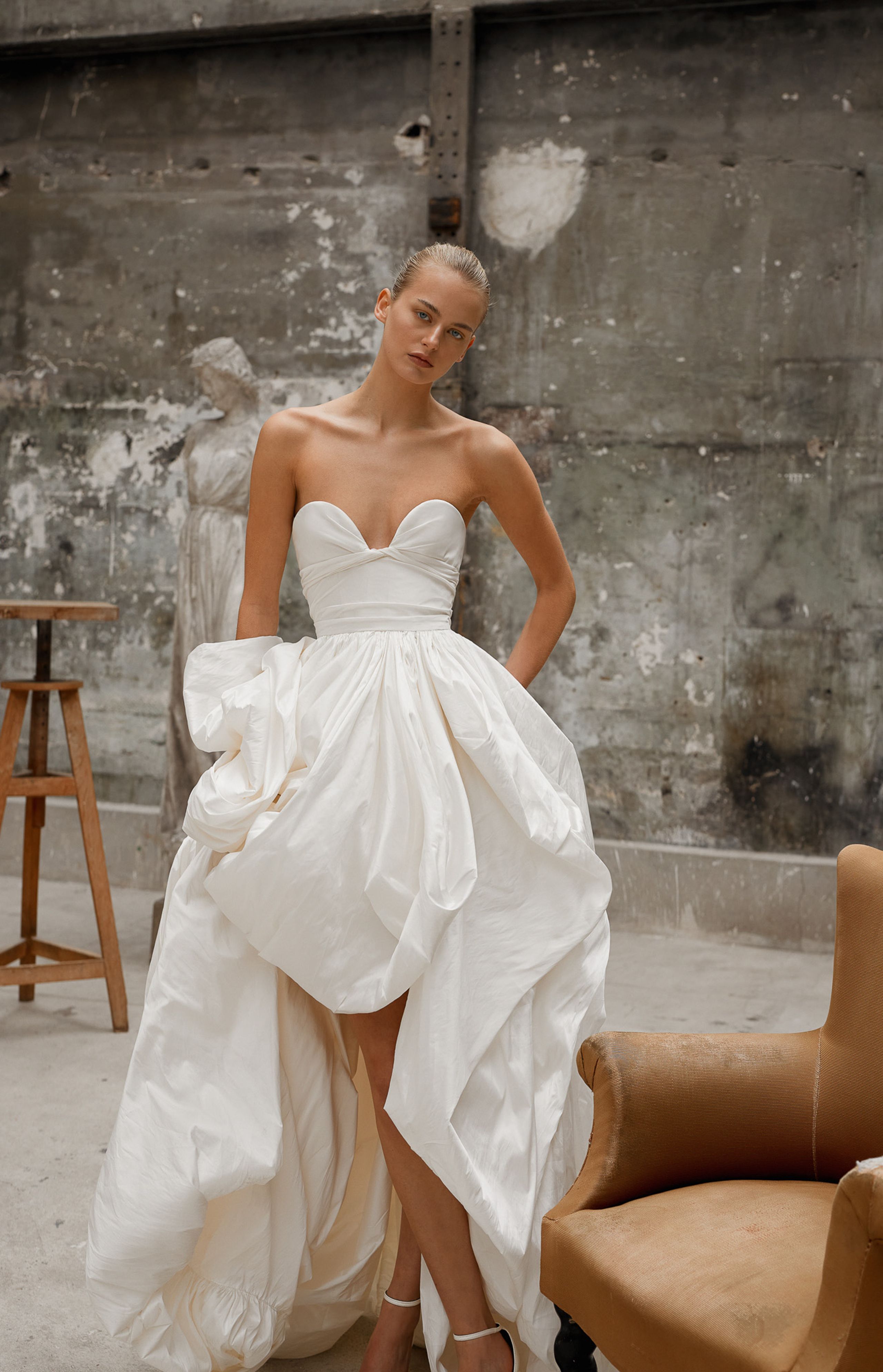 2024-04/Dana Harel_Bridal Spring 2025_Elle 1.jpg
