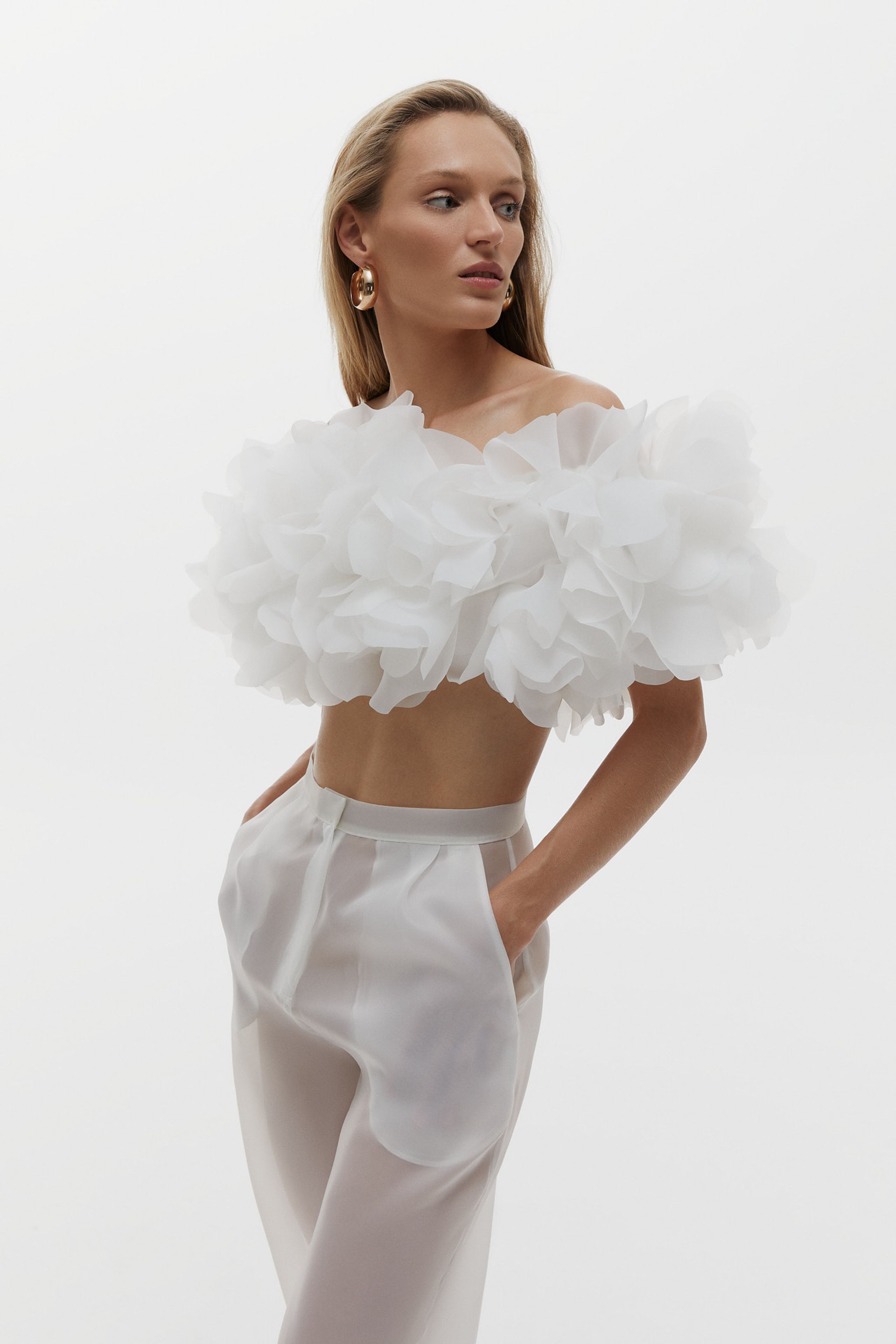 2024-09/Brielle Flower Top + Hunter Trousers(3).jpg