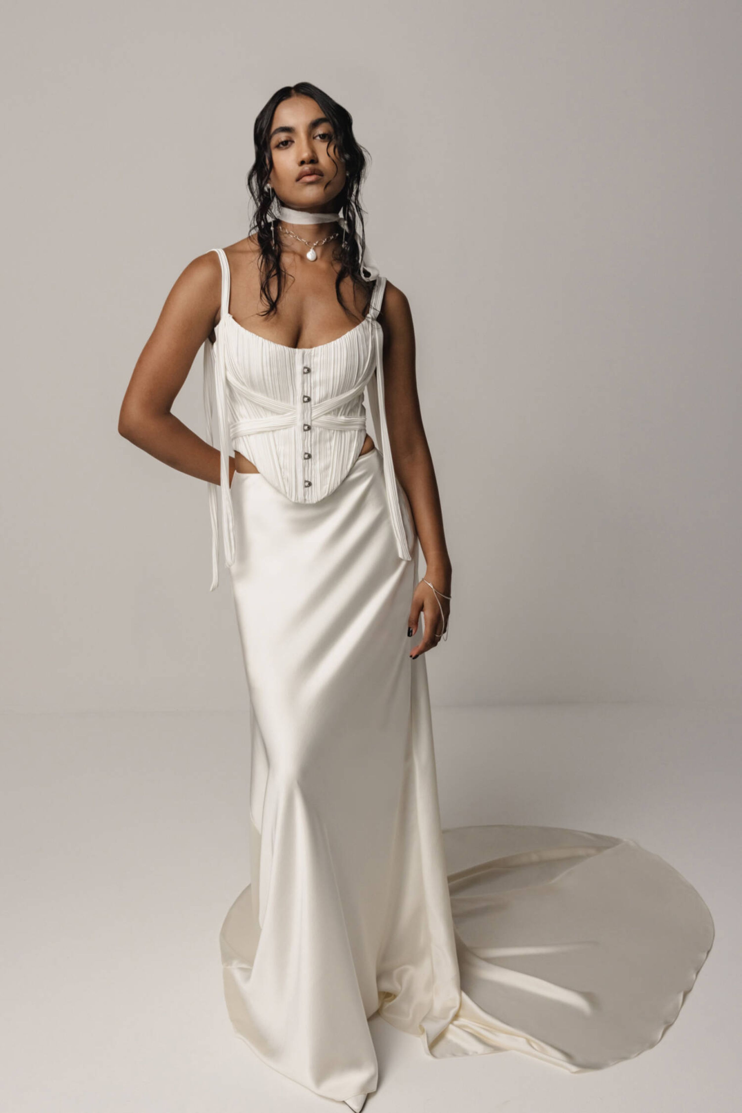 2024-11/1Saint-Bridal-Couture_Wedding-Dress_Chloe_1_0.jpeg