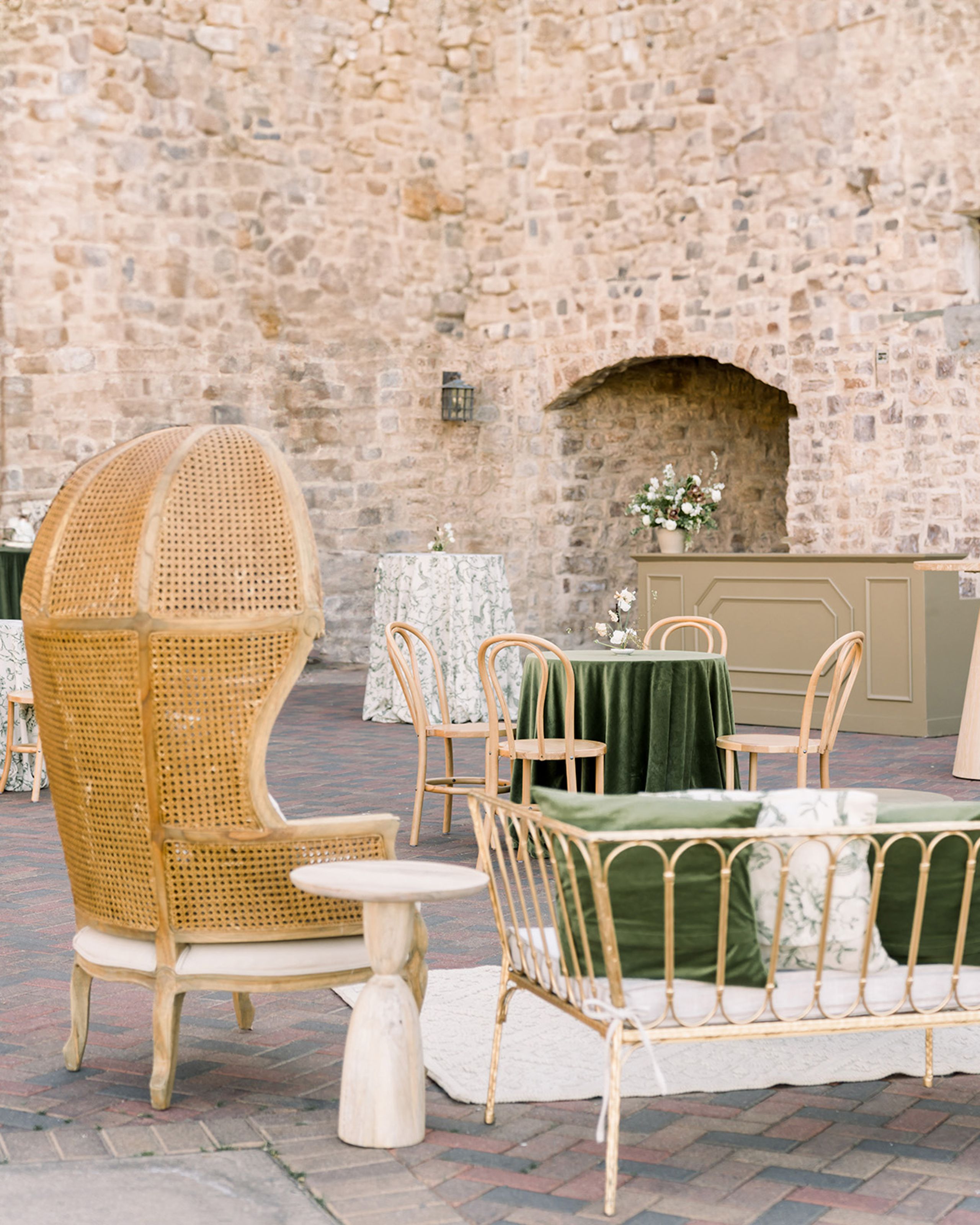 2024-12/BestEventDesign - Megan Cary Photography1.jpg