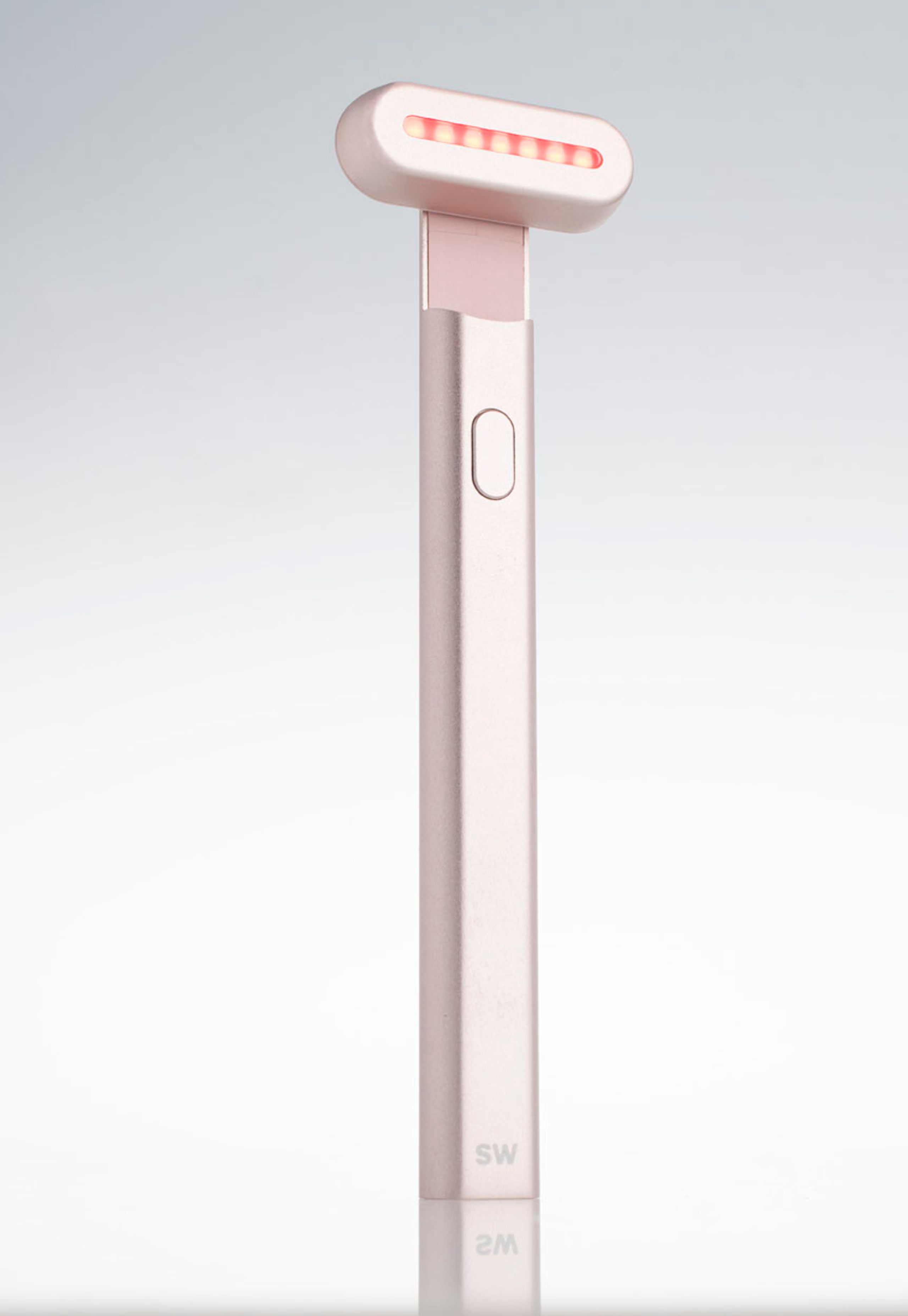 2025-01/Solawave2_0.jpg