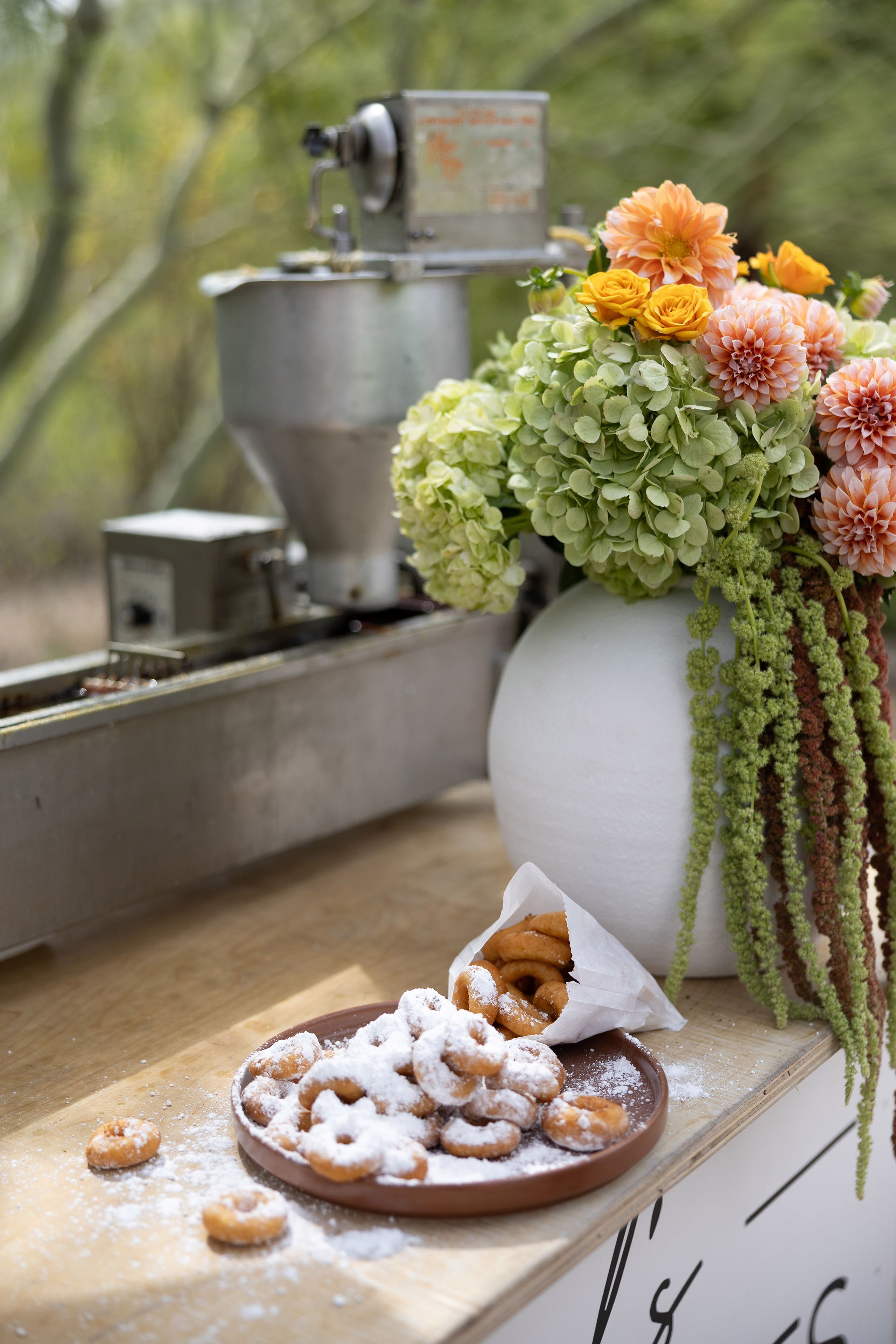 2025-01/F_AZBSS25_CateringShoot168.jpg
