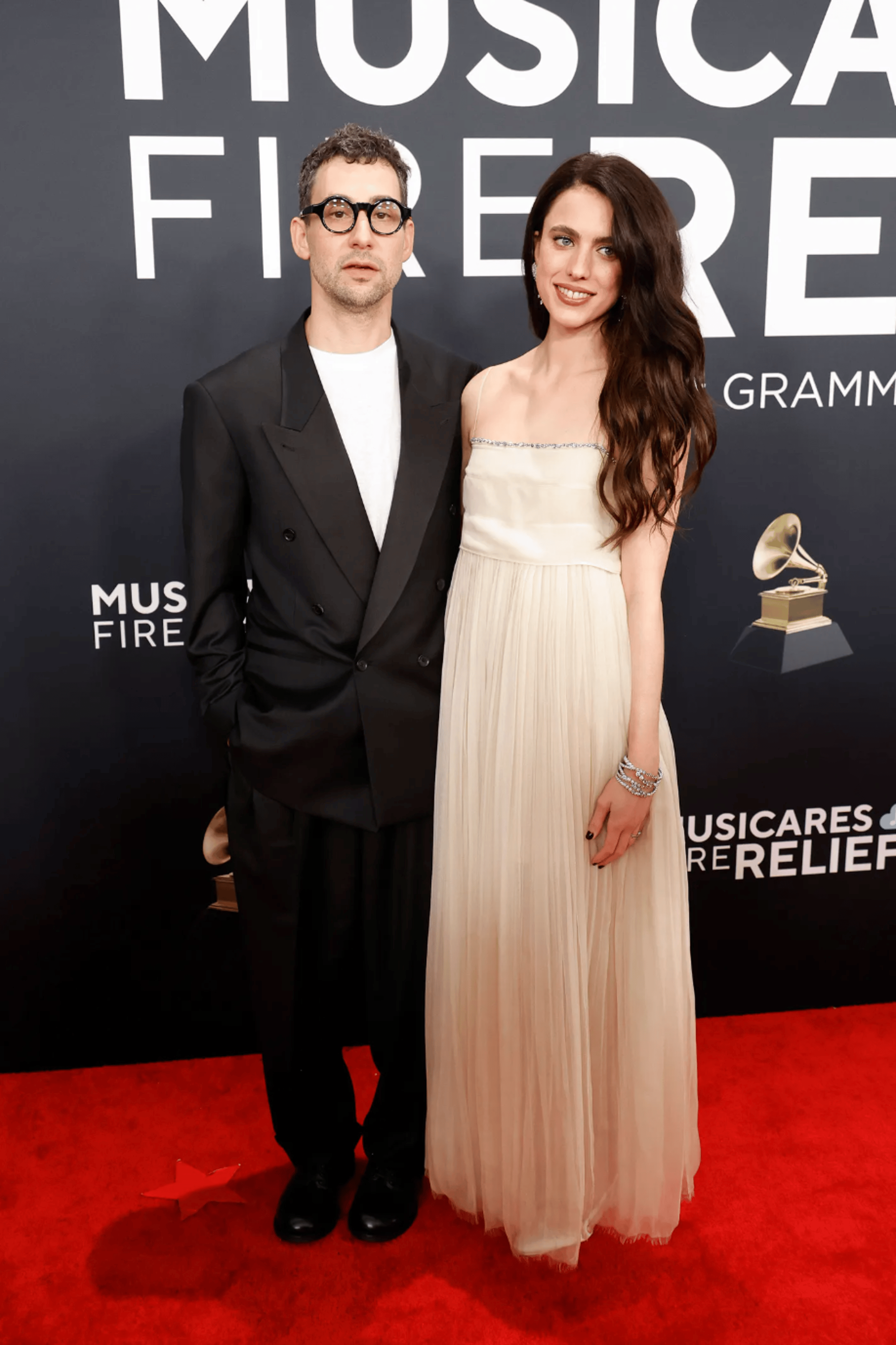 2025-02/Margaret-Qualley_Frazer-Harrison_Getty-Images_Chanel.png