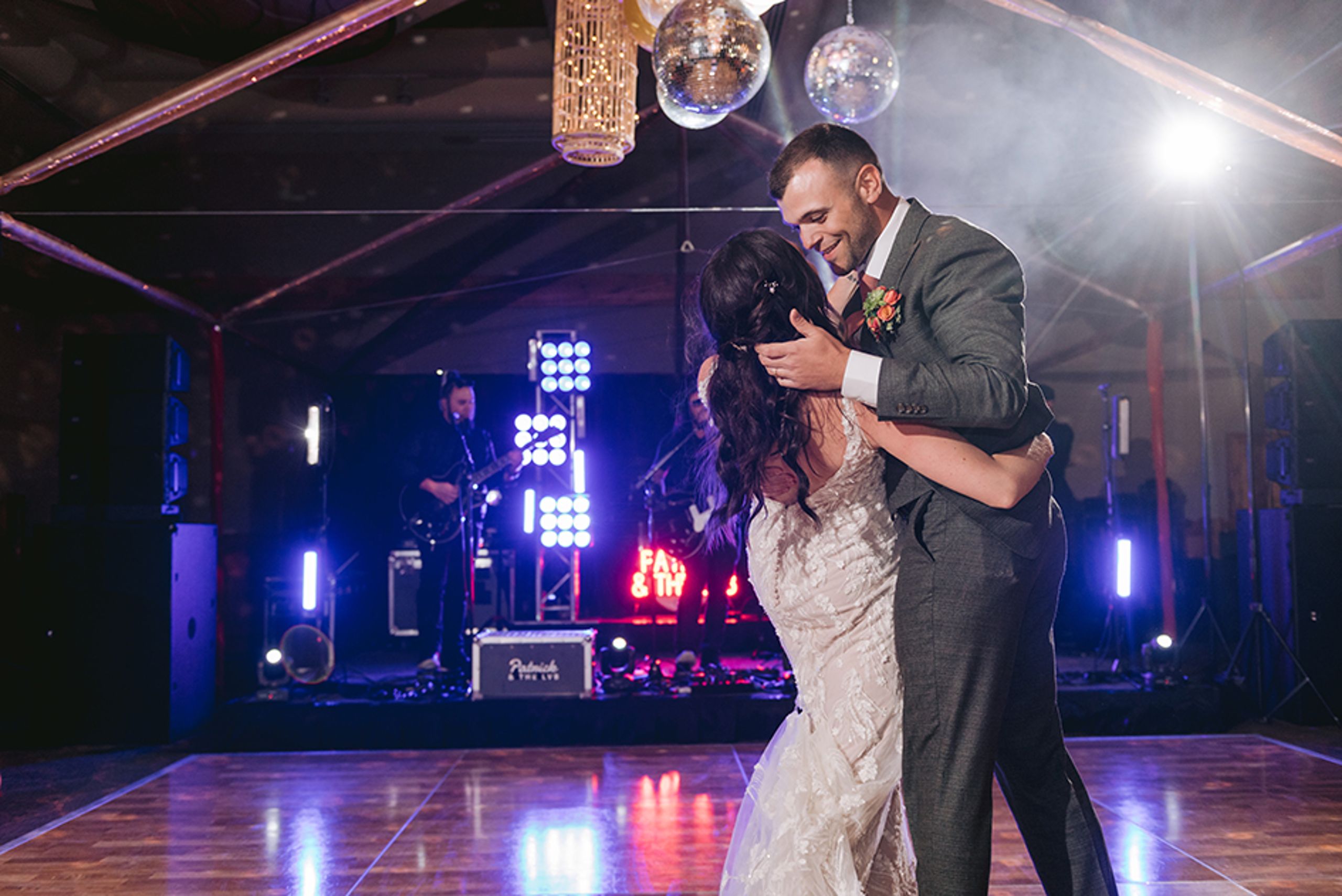 inline-images/1308-sedonabride.com-enchantment-wedding-rachel-corey.jpg