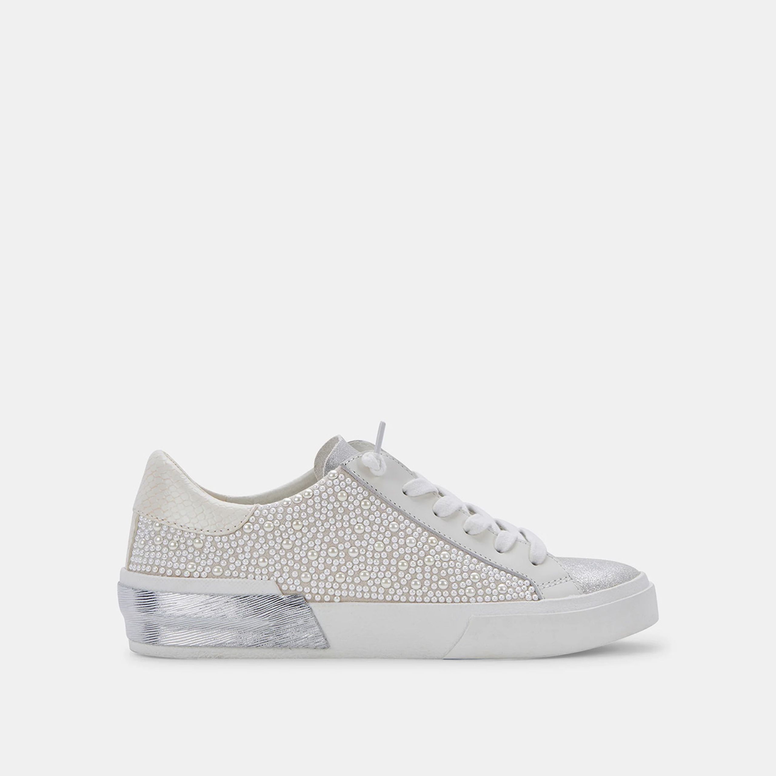 2025-02/DolceVitaSneakers.jpg
