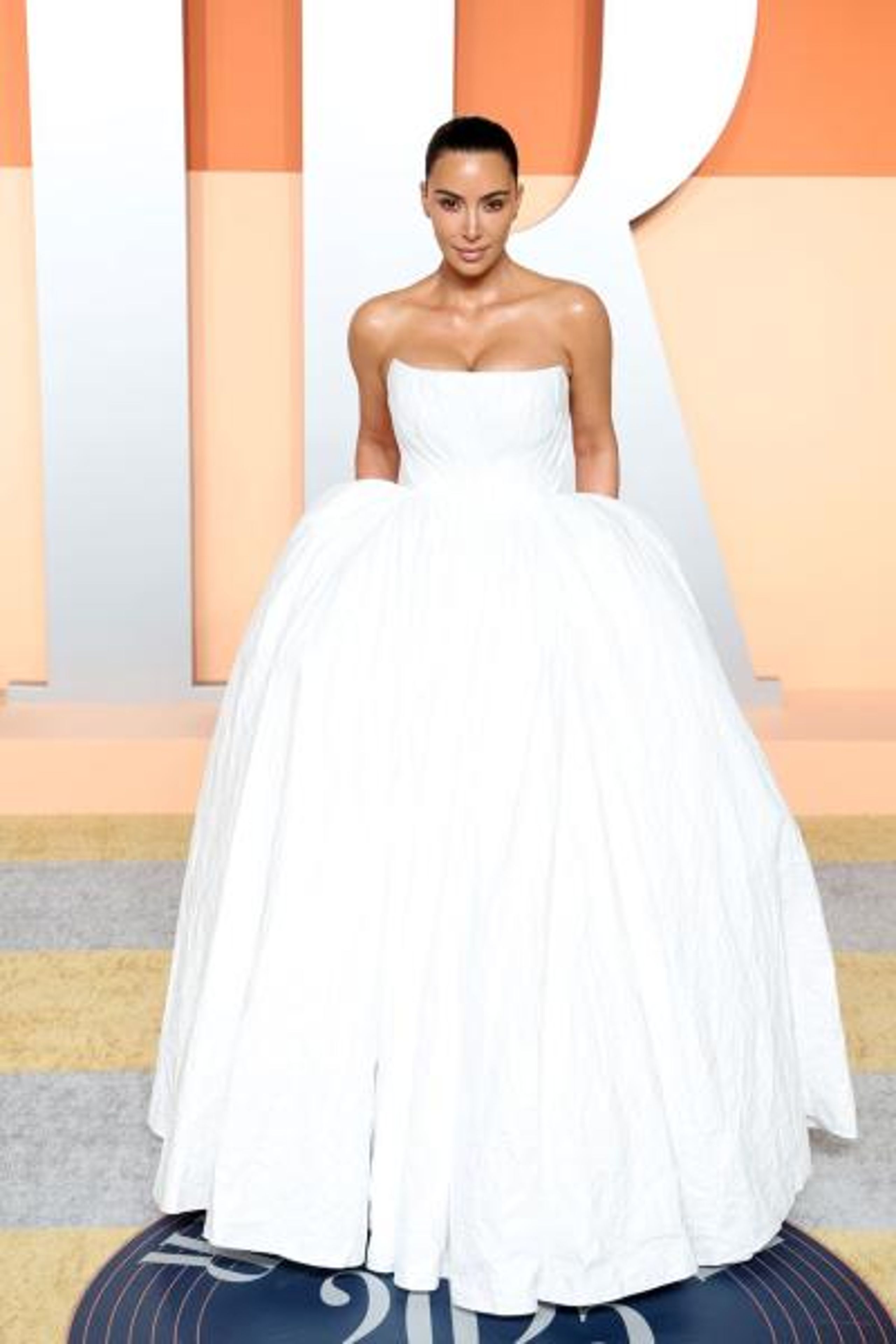 field/image/Oscars2025_KimK_VF After Party_Designer-Balenciaga_Photos-Daniele Venturelli_Getty Images.jpg