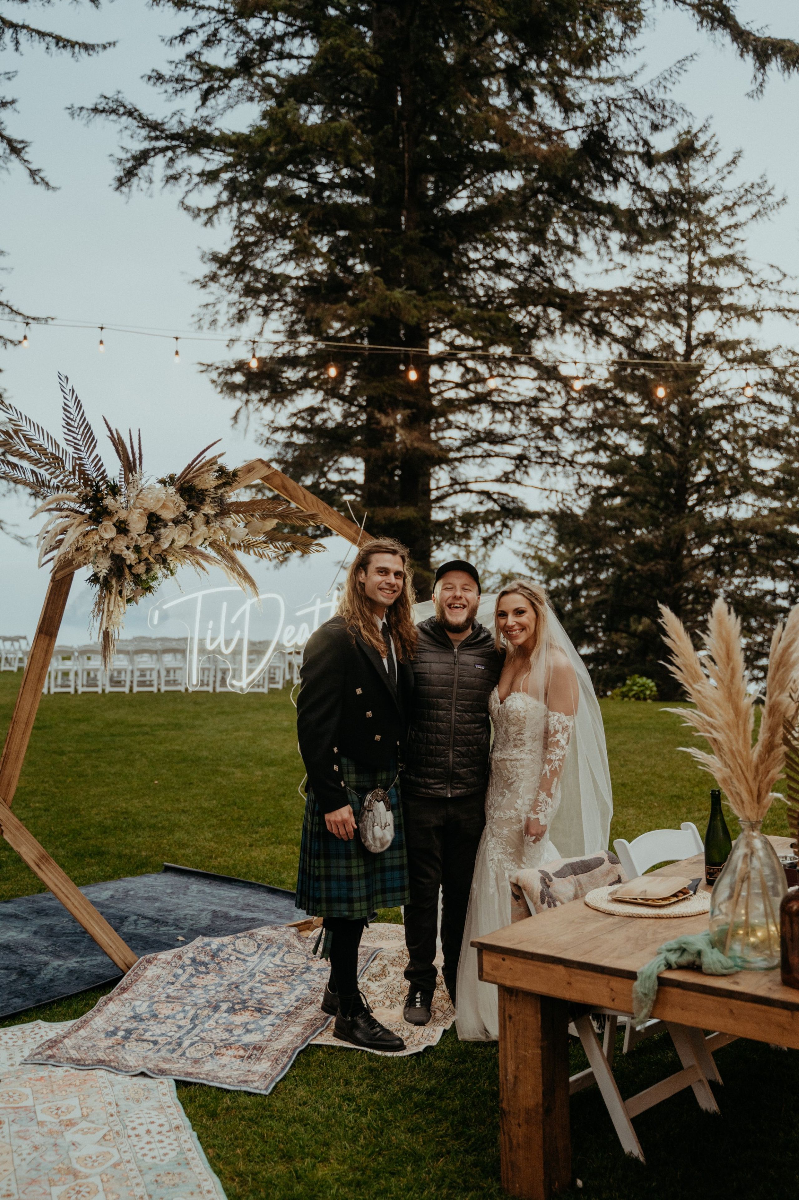 2025-05/thumbnail_stephanietristanweddingcrookpointsneakpeek (203 of 270)_0.jpg