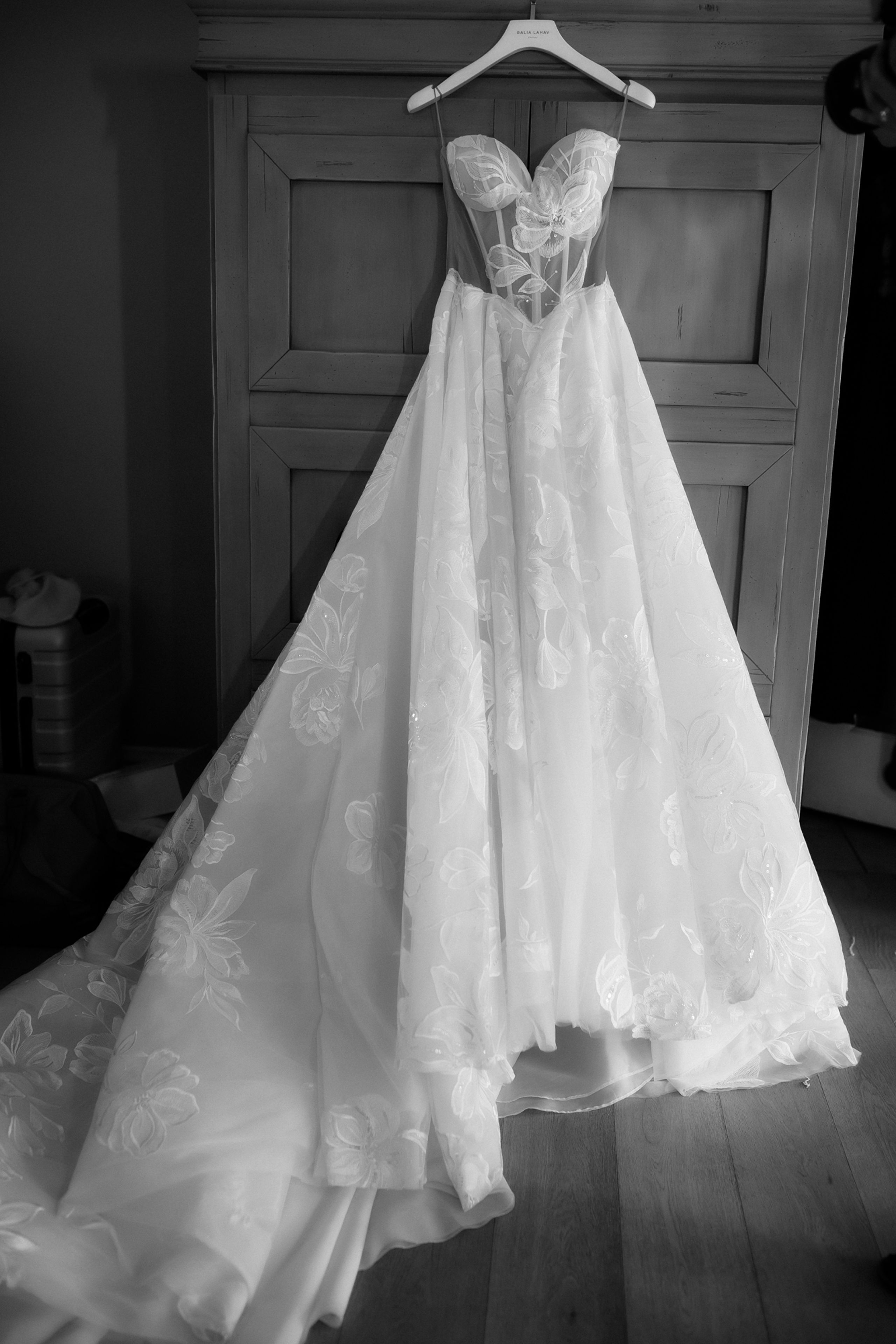 2025-06/Emily+Mike_0137.jpg