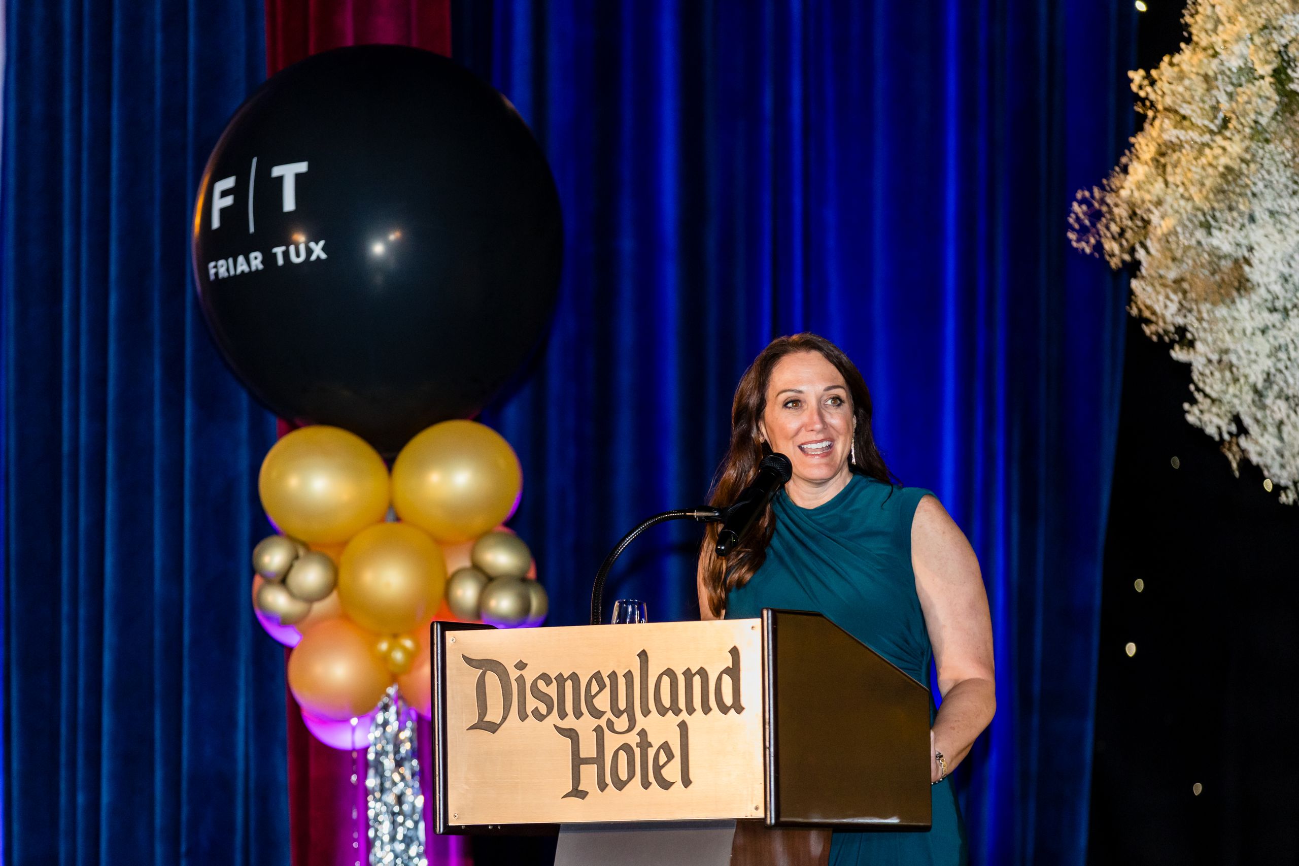 2025-08/DanielleContebycphotography-Friar-Tux-50th-Evolution-of-Style-357_0.jpeg