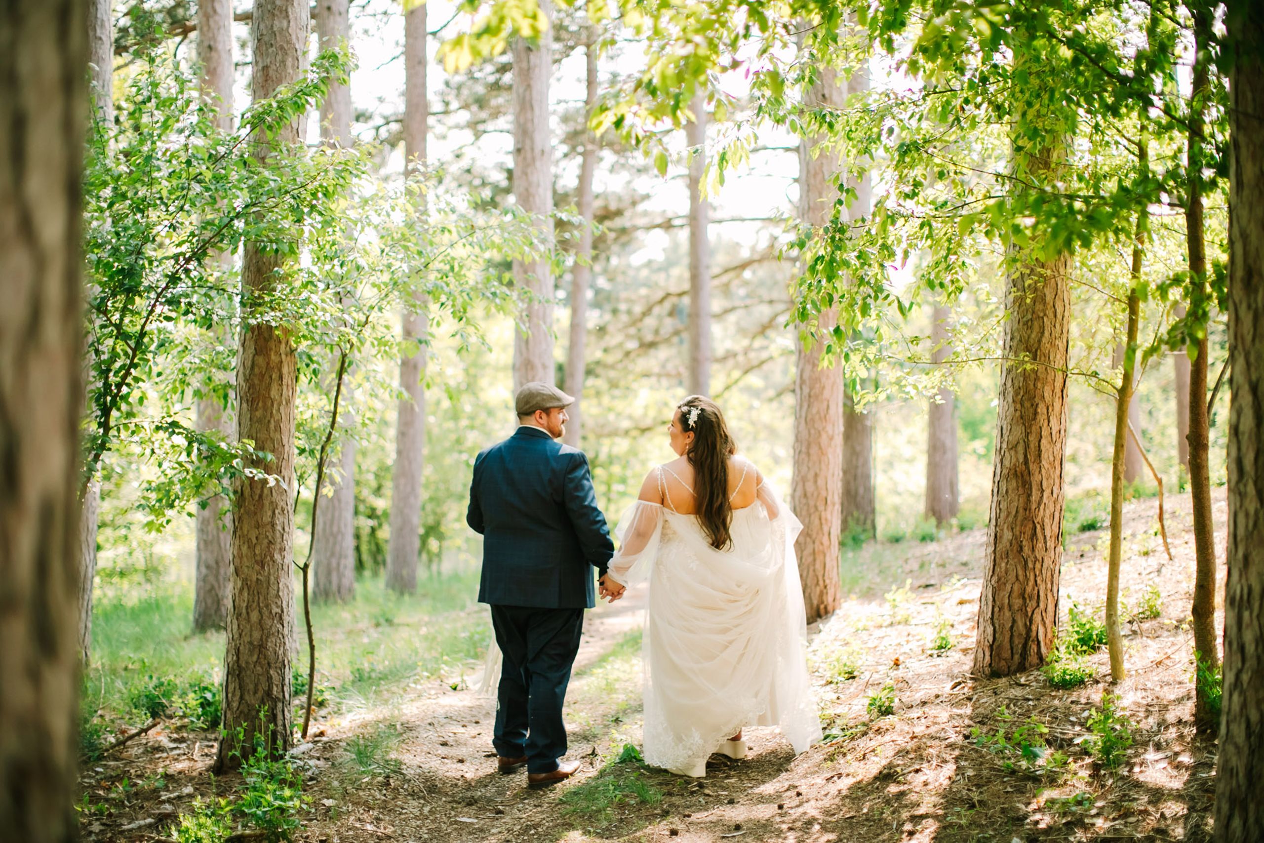 2025-08/Dustin and Whitney-565.jpg
