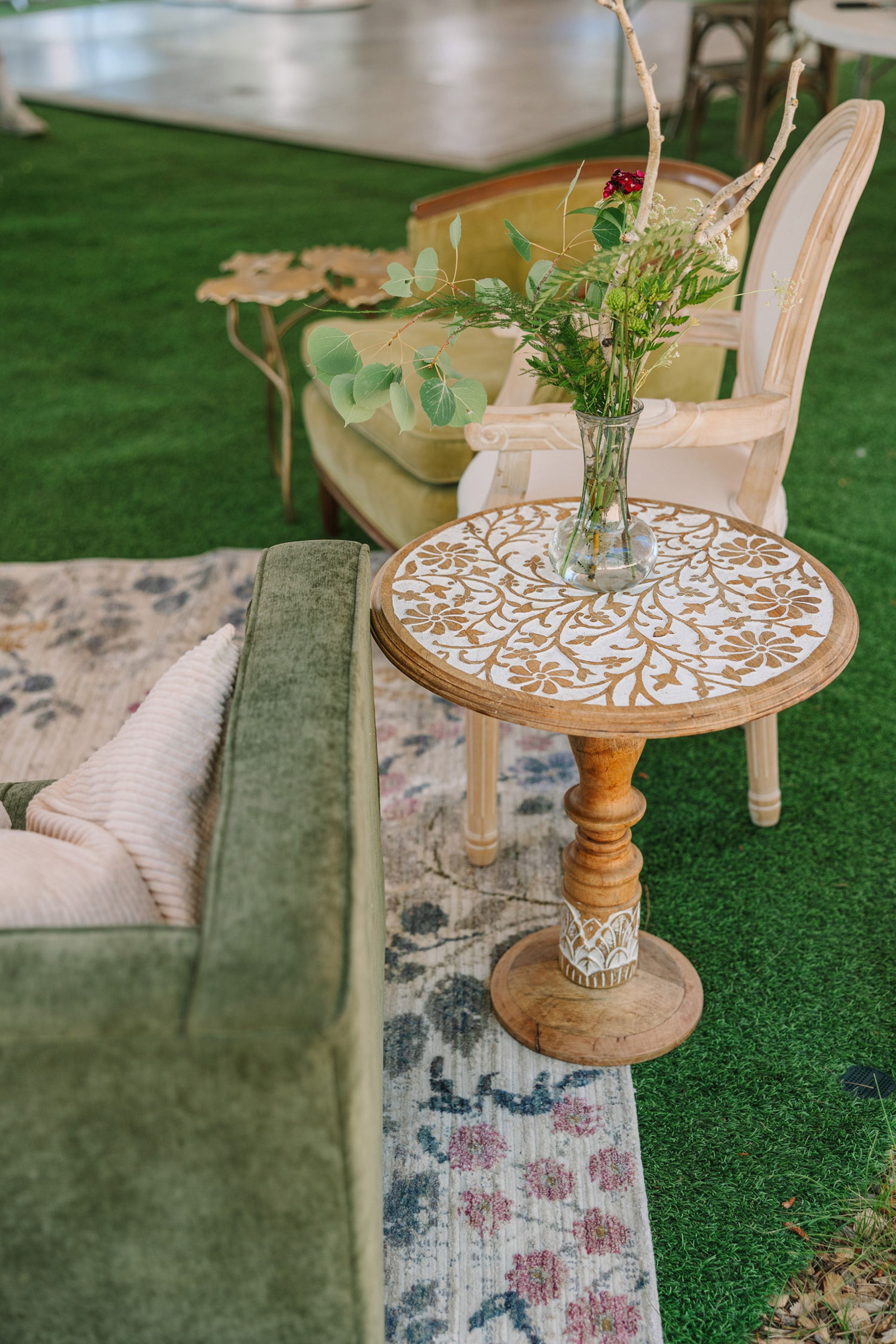 2025-10/2025-ArborteumStyledShoot-202.jpg