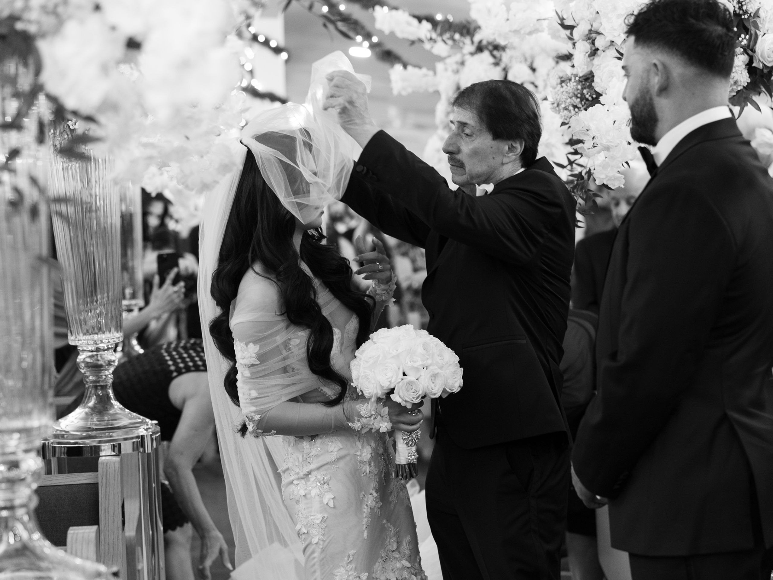 2025-11/Luxury-Editorial-Assyrian-Wedding-Arizona-Cacie-Carroll-Photography-439.jpg