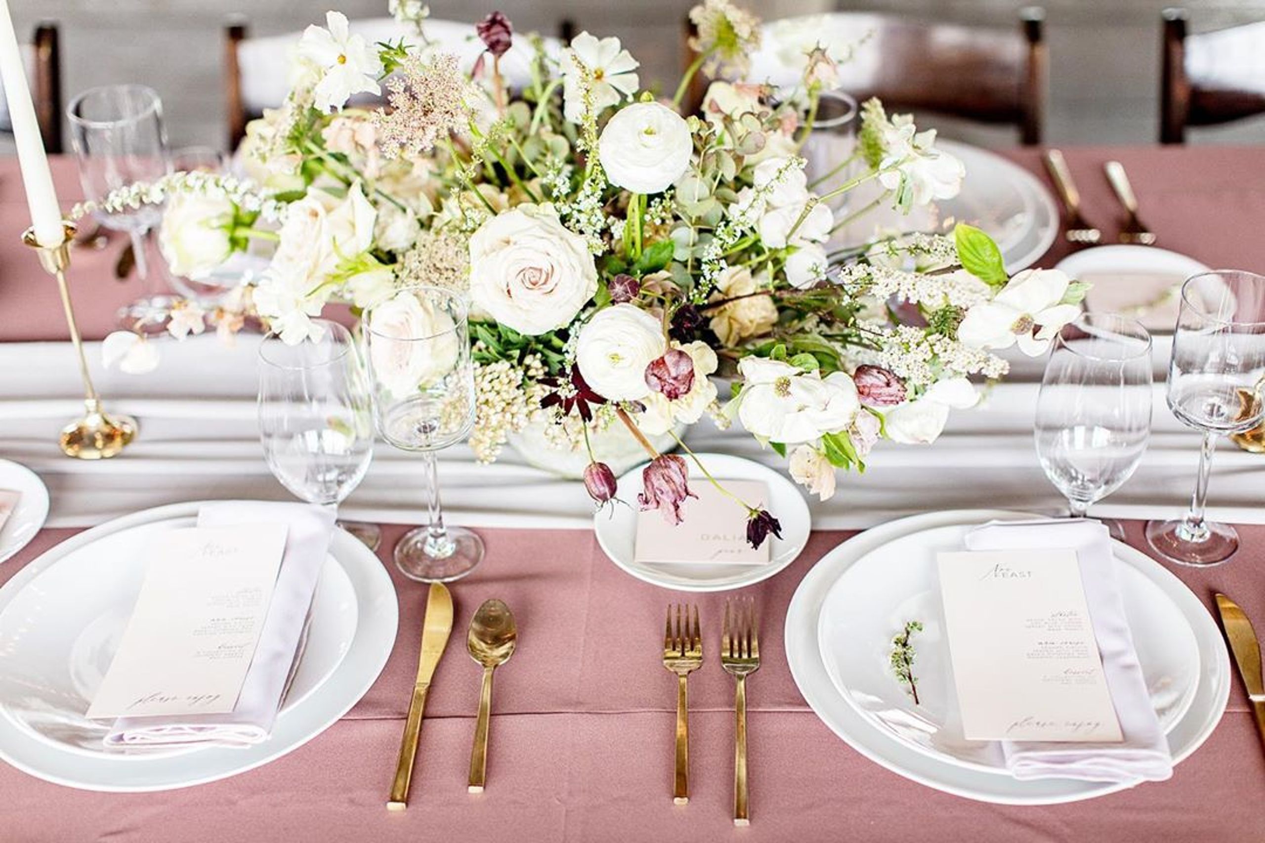 2025-12/beautiful wedding planning simple joie photography_0.jpg