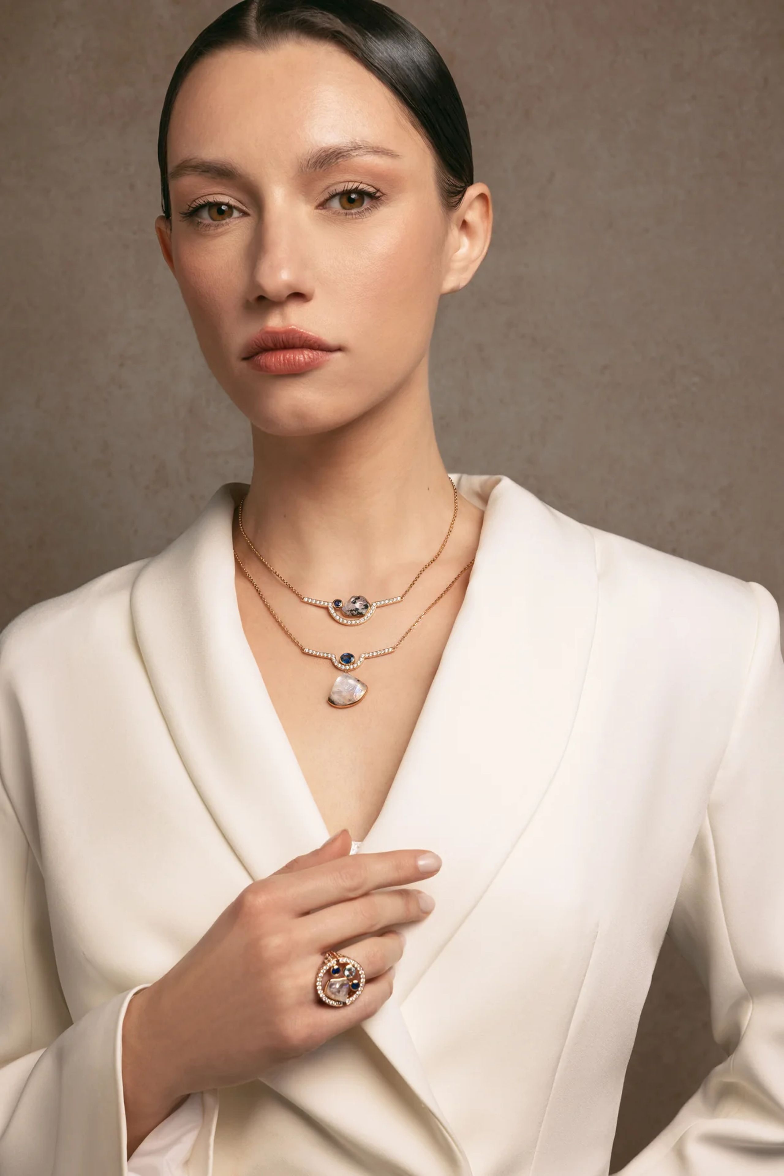 2026-02/Necklace.jpg