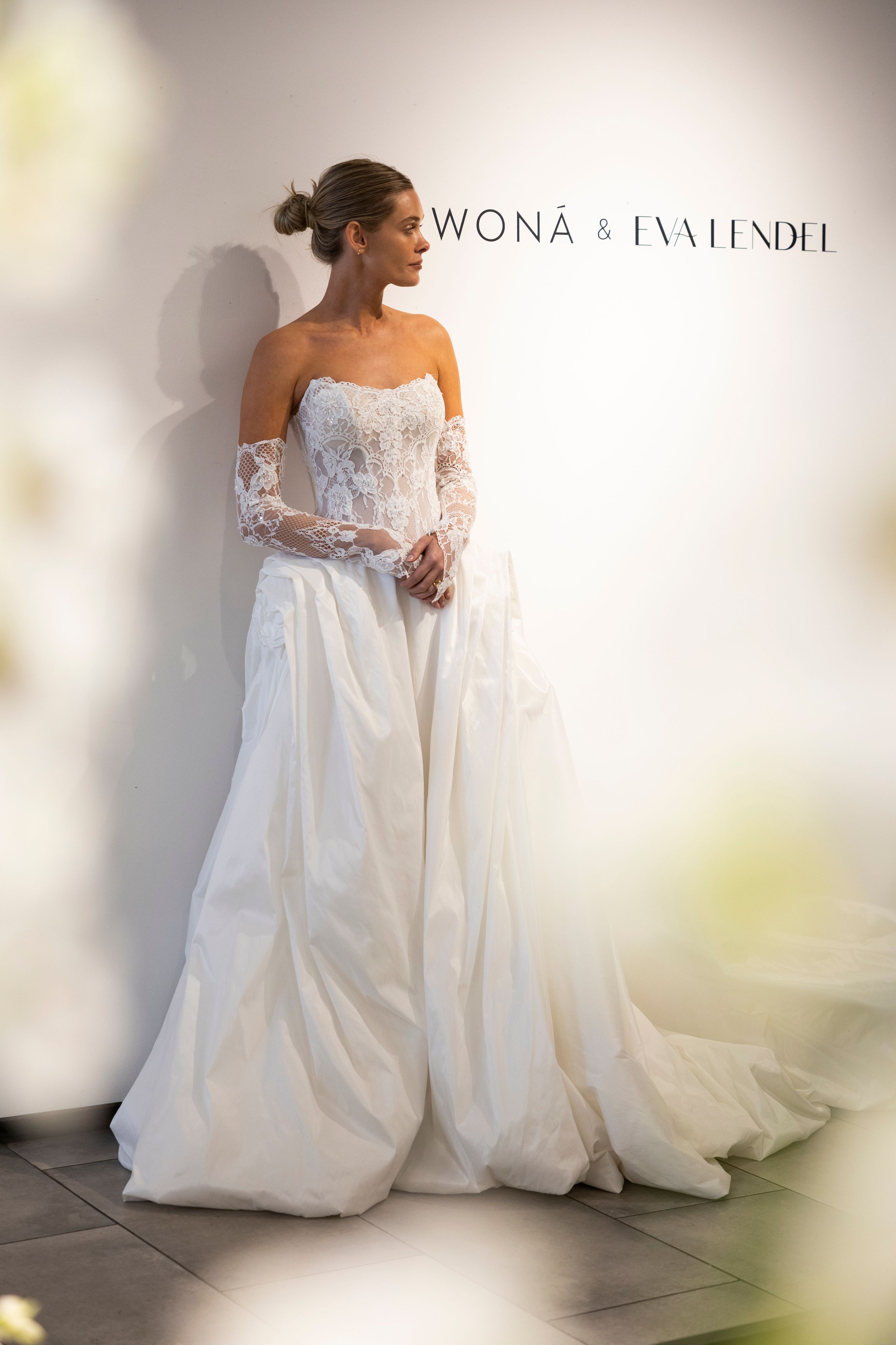 2026-04/wona-concept-romantic-strapless-wedding-dress-soft-skirt.jpg