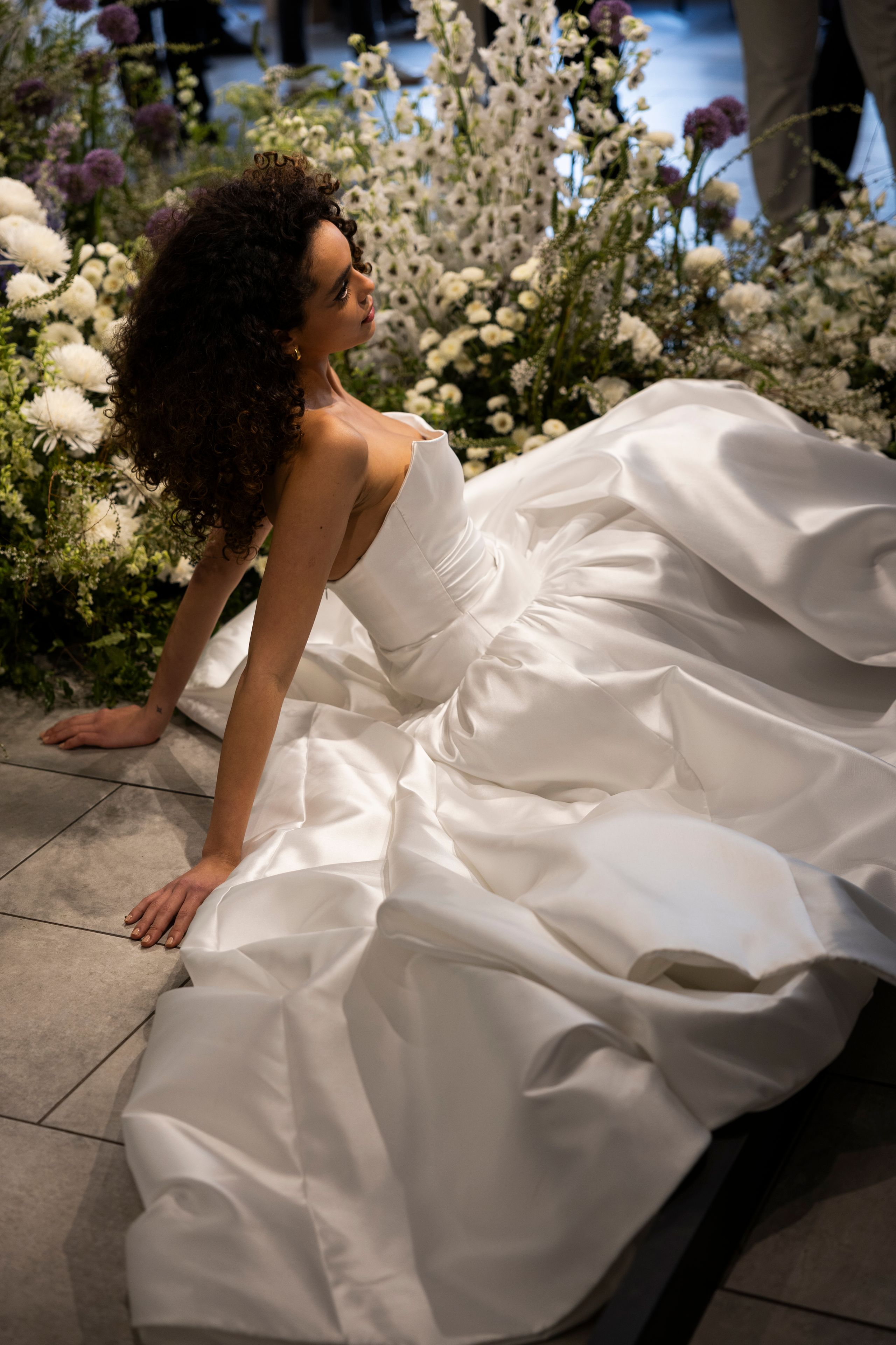 2026-04/wona-concept-romantic-bridal-gown-editorial-look.jpg