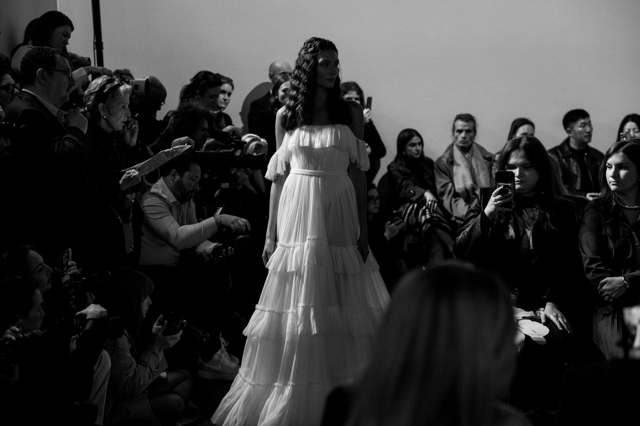 2026-04/lihi-hod-bridal-runway-nybfw-2026-show.jpg